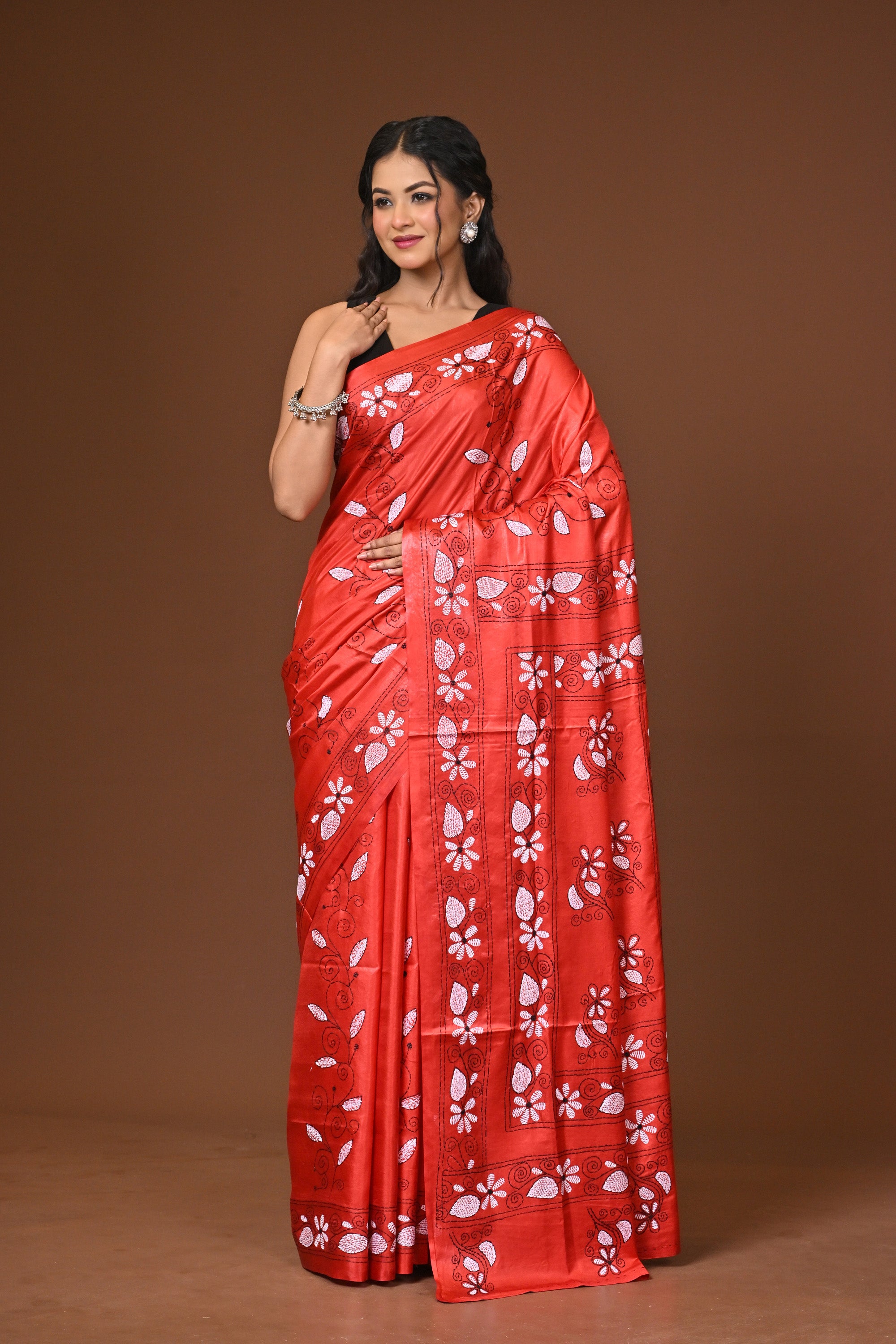 Blended Silk Kantha Stitch Saree Red Thumbnail