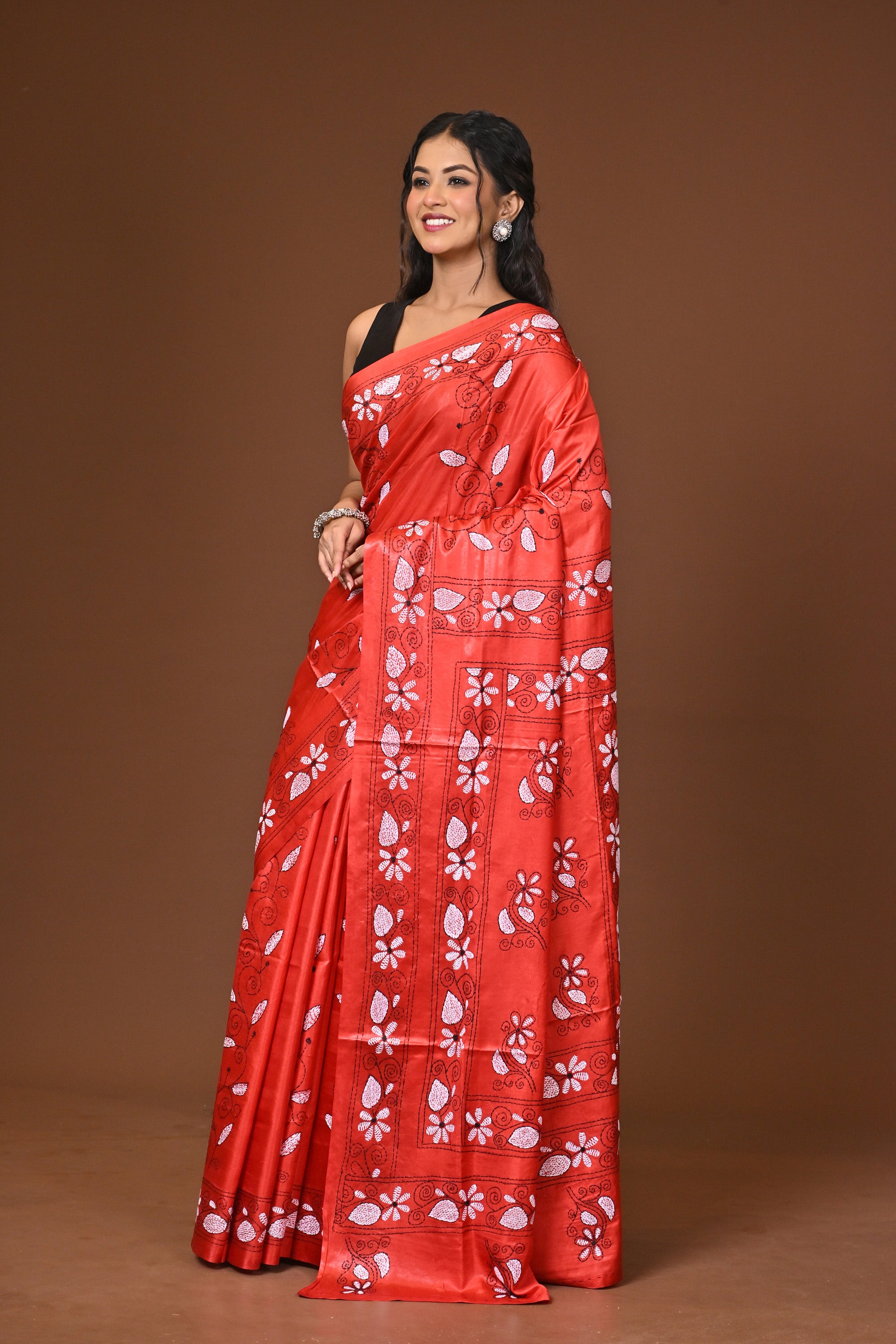 Blended Silk Kantha Stitch Saree Red Thumbnail