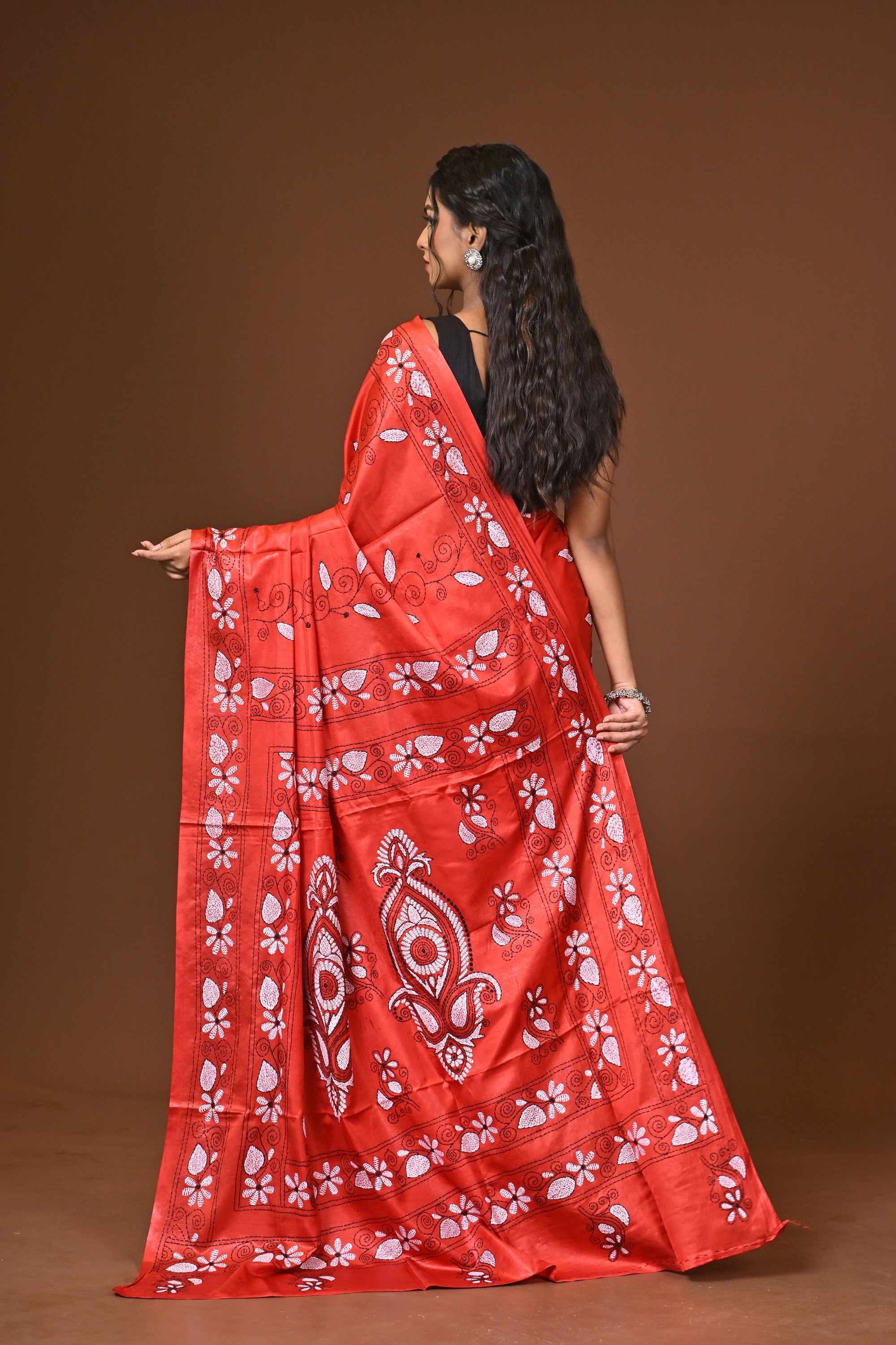 Blended Silk Kantha Stitch Saree Red Thumbnail