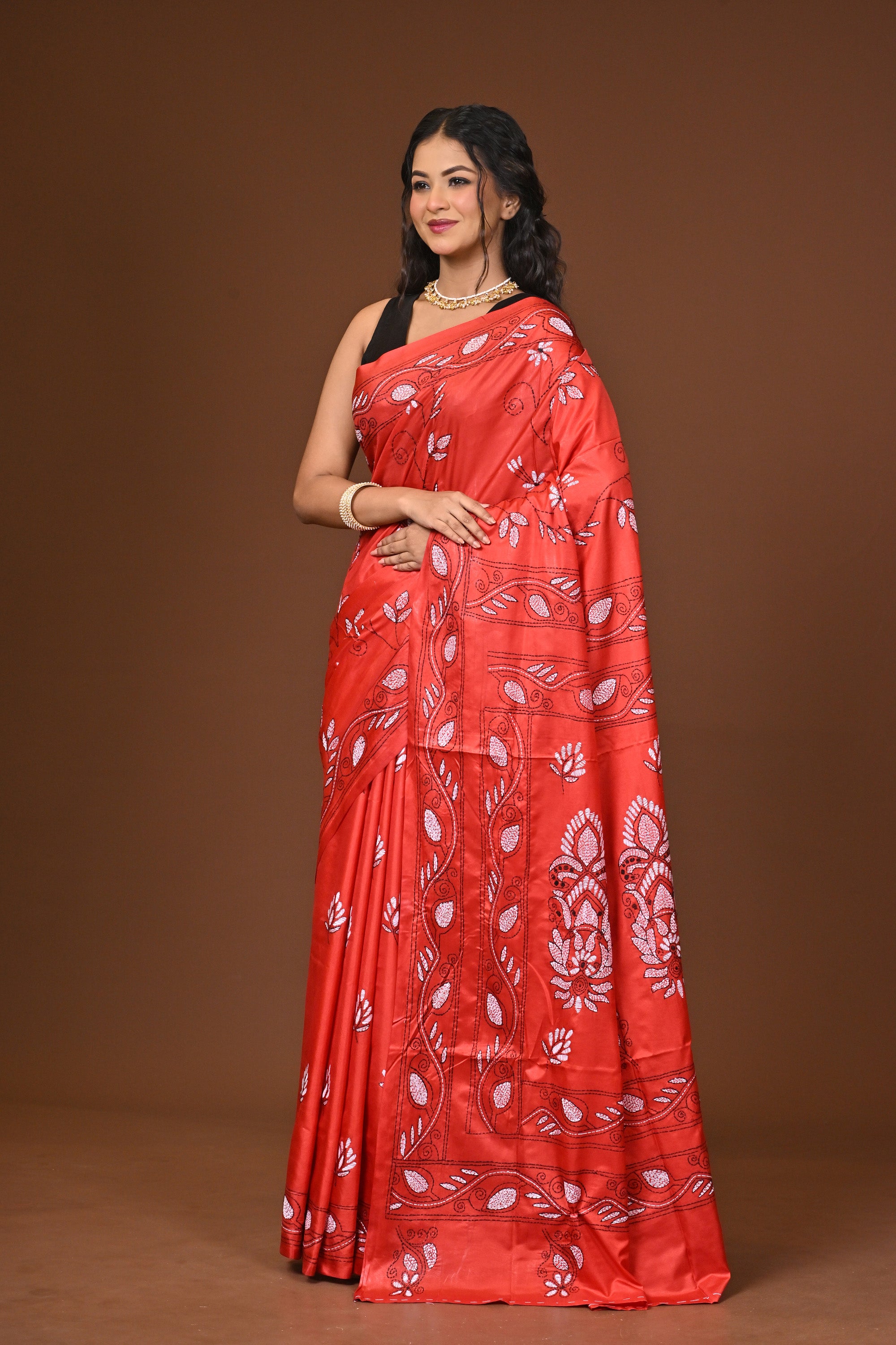 Blended Silk Kantha Stitch Saree Red Thumbnail