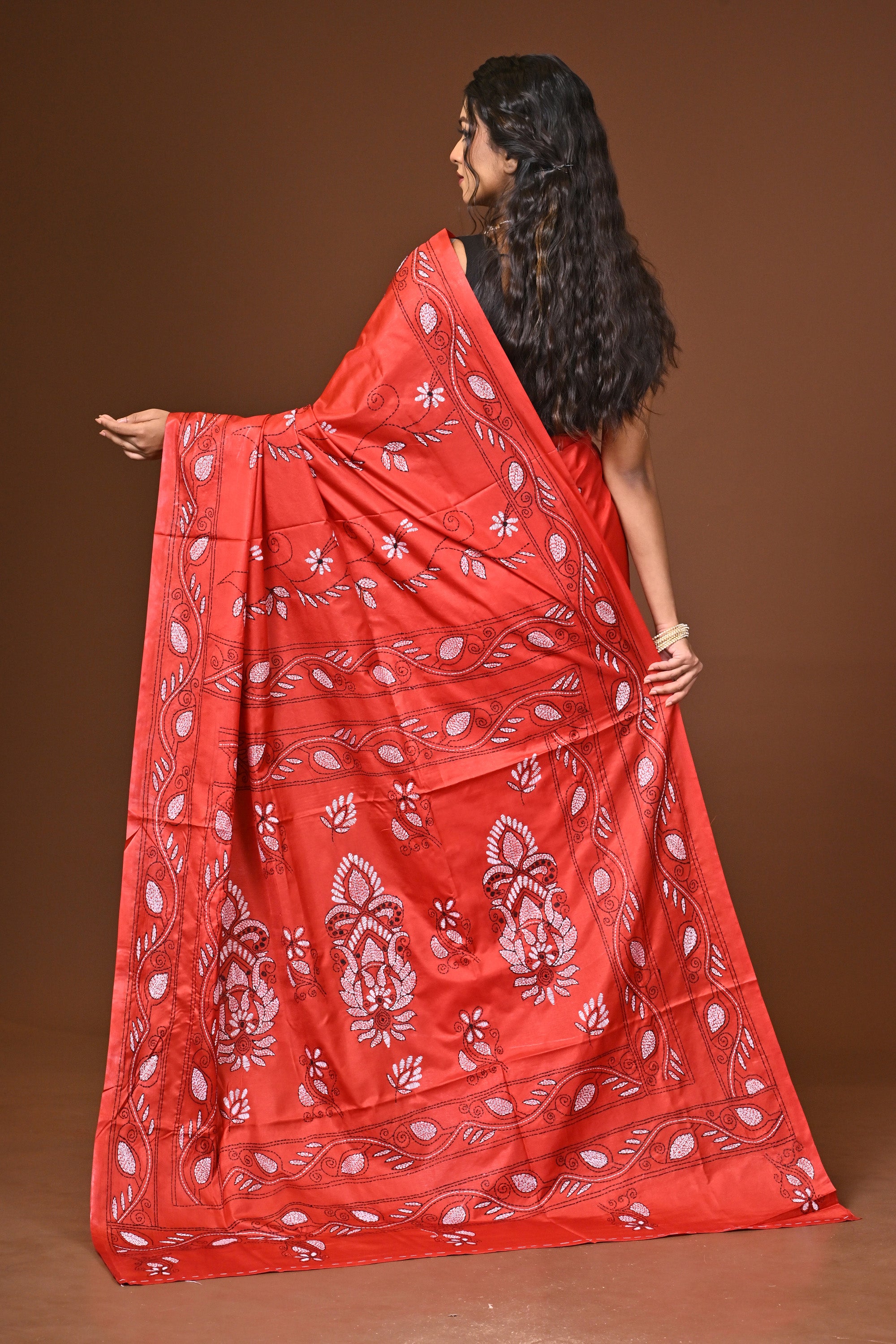 Blended Silk Kantha Stitch Saree Red Thumbnail