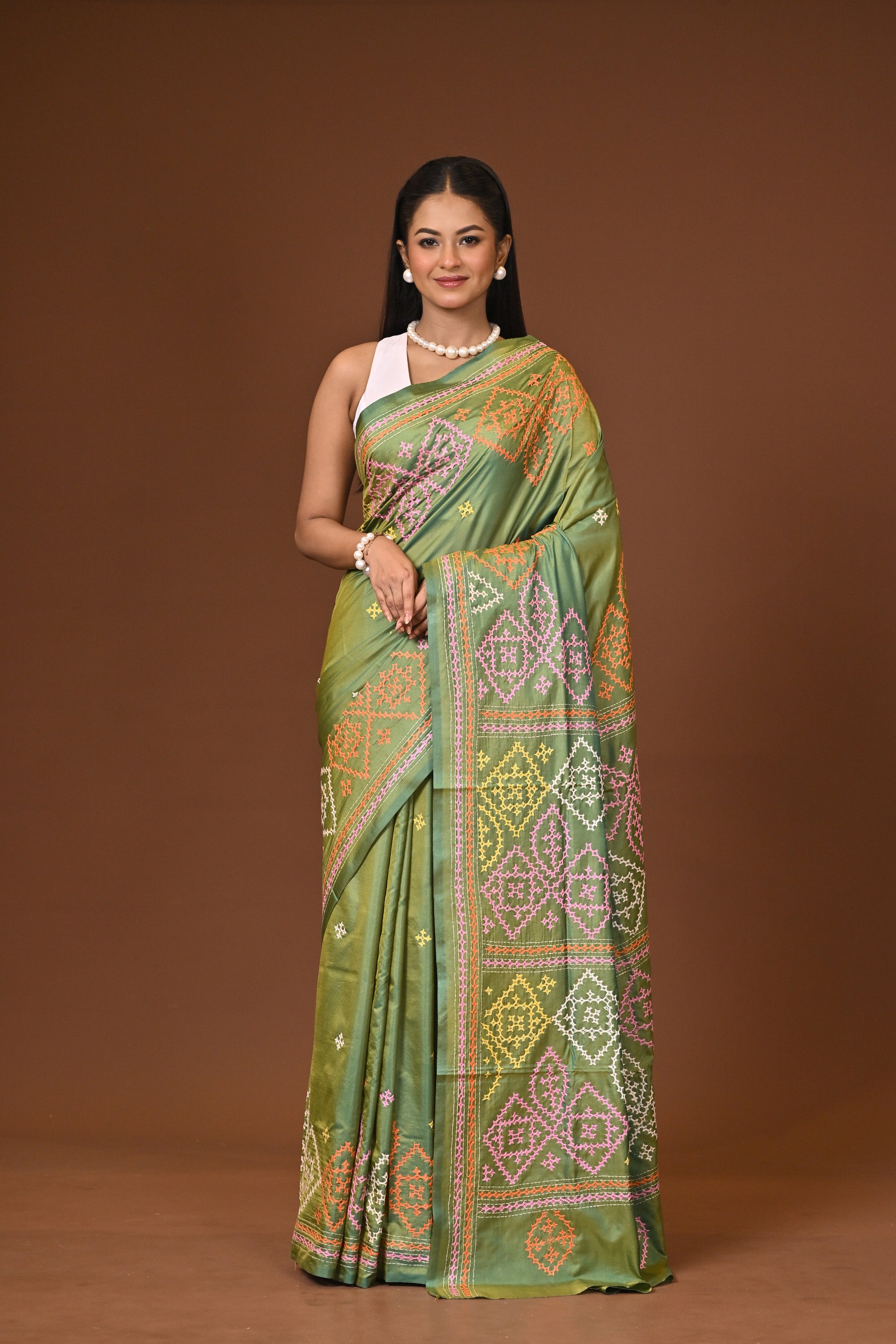 Blended Silk Kantha Stitch Saree Velvet Green