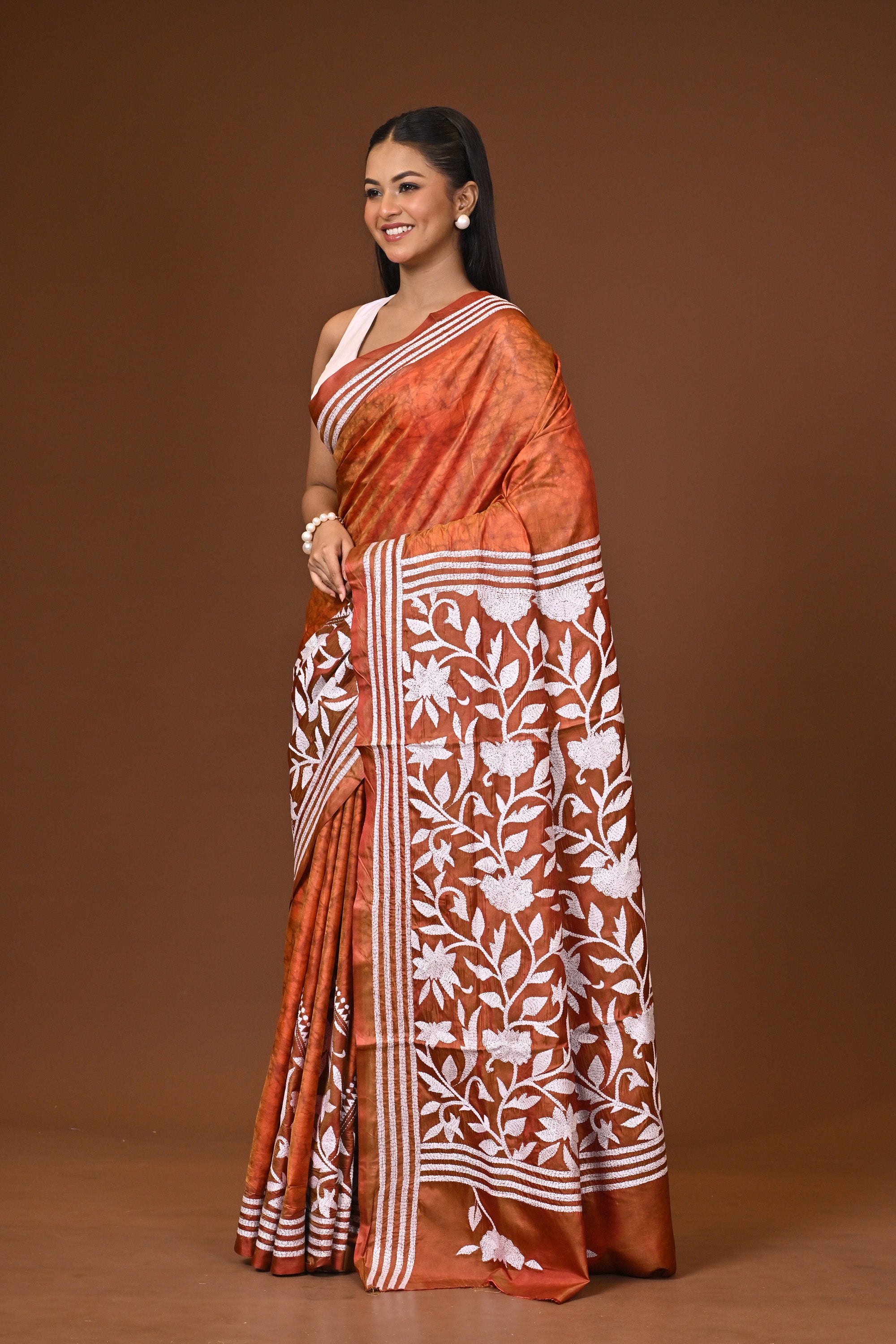 Blended Silk Kantha Stitch Saree Velvet Peach Thumbnail