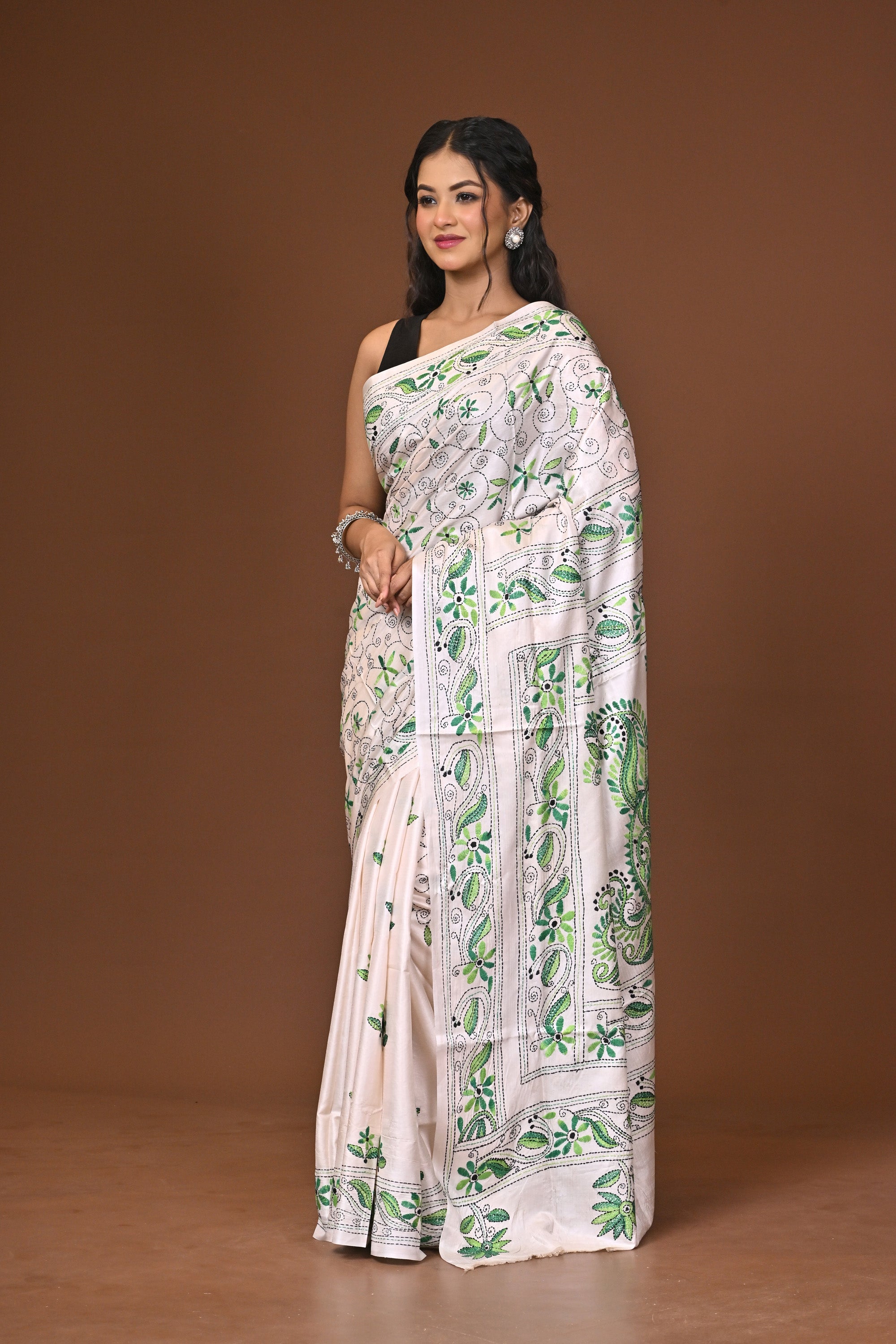 Blended Silk Kantha Stitch Saree White Thumbnail