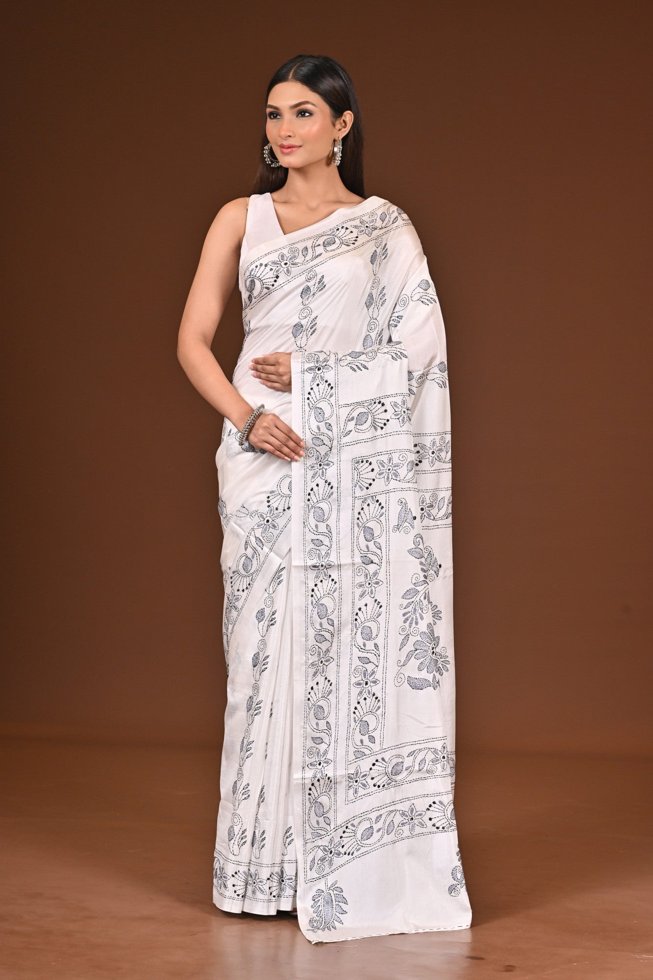 Blended Silk Kantha Stitch Saree White Thumbnail