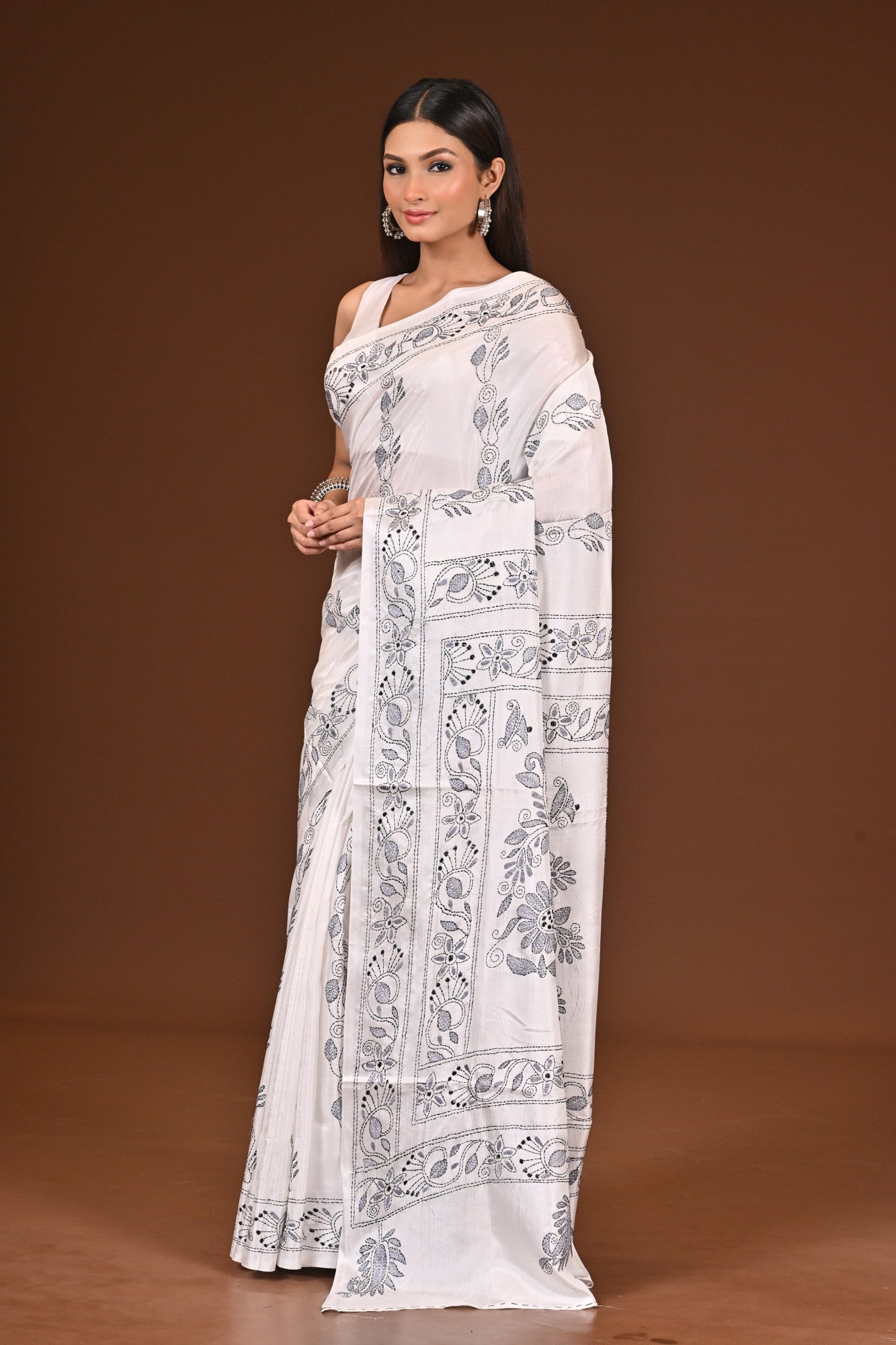 Blended Silk Kantha Stitch Saree White Thumbnail