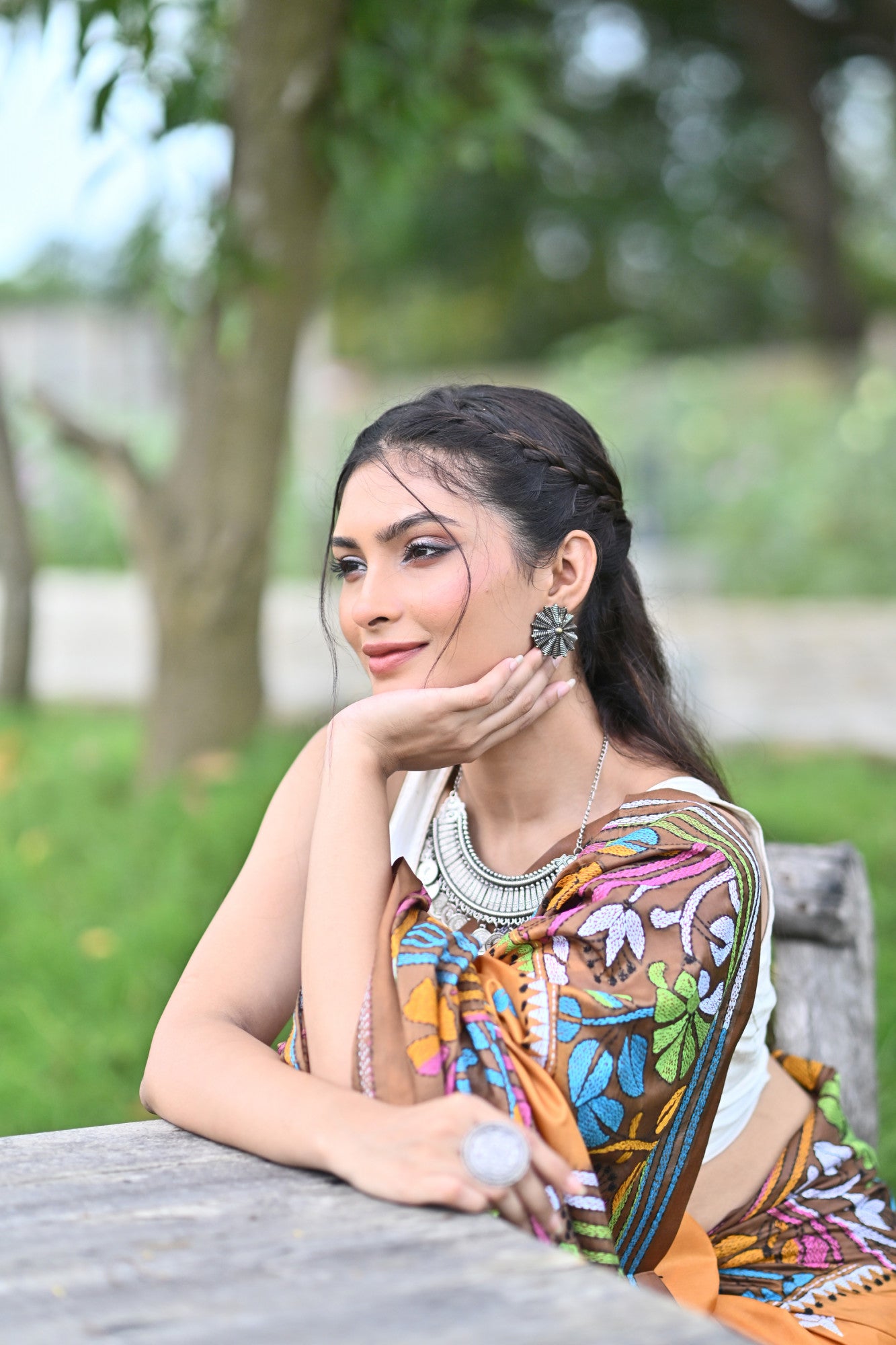 CHANDRAVATI BLENDED SILK KANTHA SAREE Thumbnail