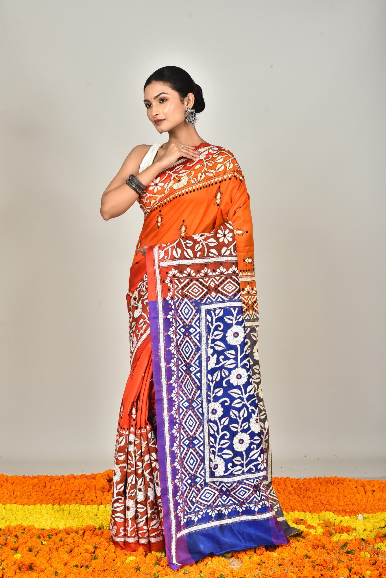 GACHI SILK DIY KANTHA SAREE Thumbnail