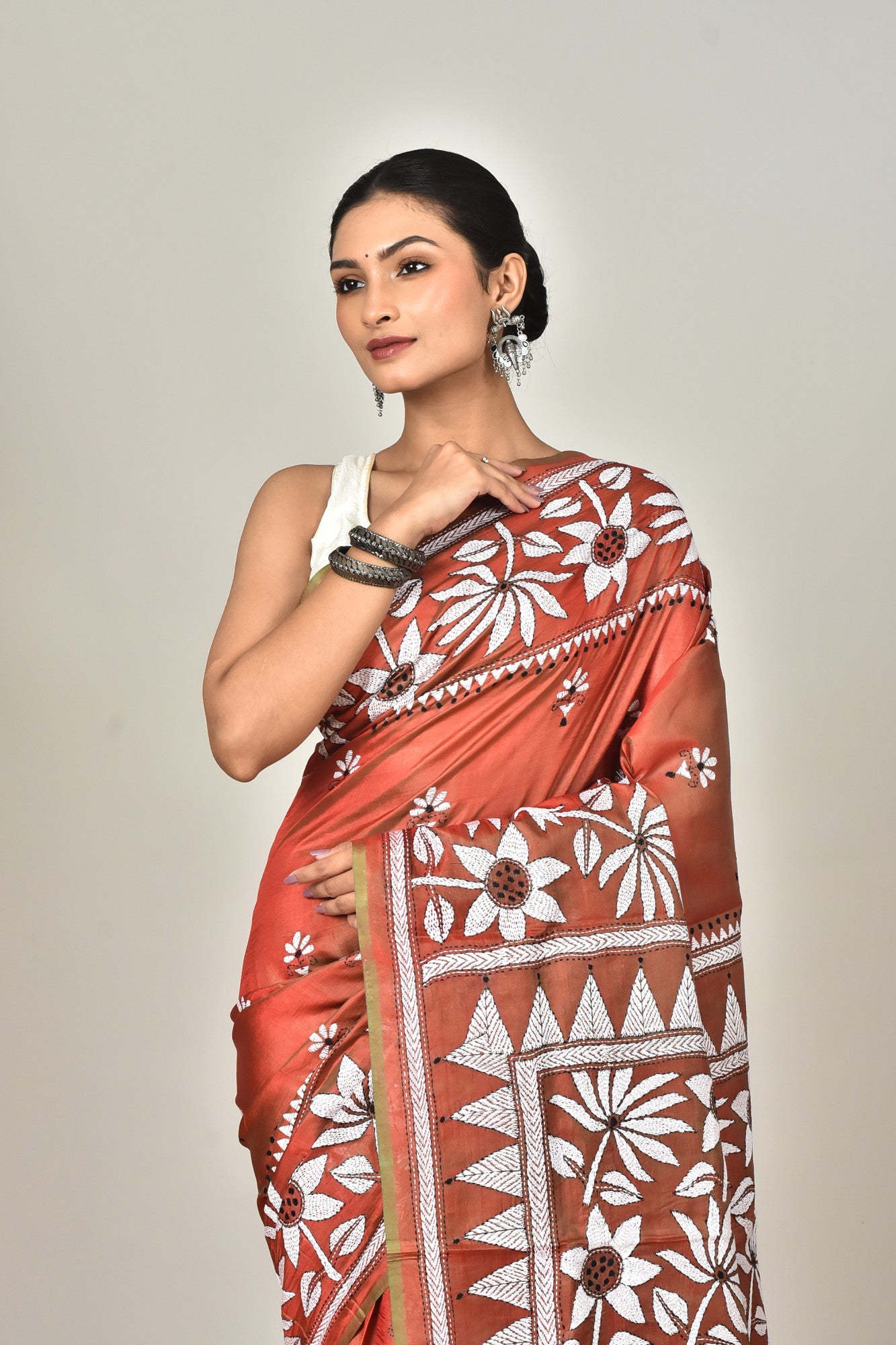 GACHI SILK DIY KANTHA SAREE Thumbnail