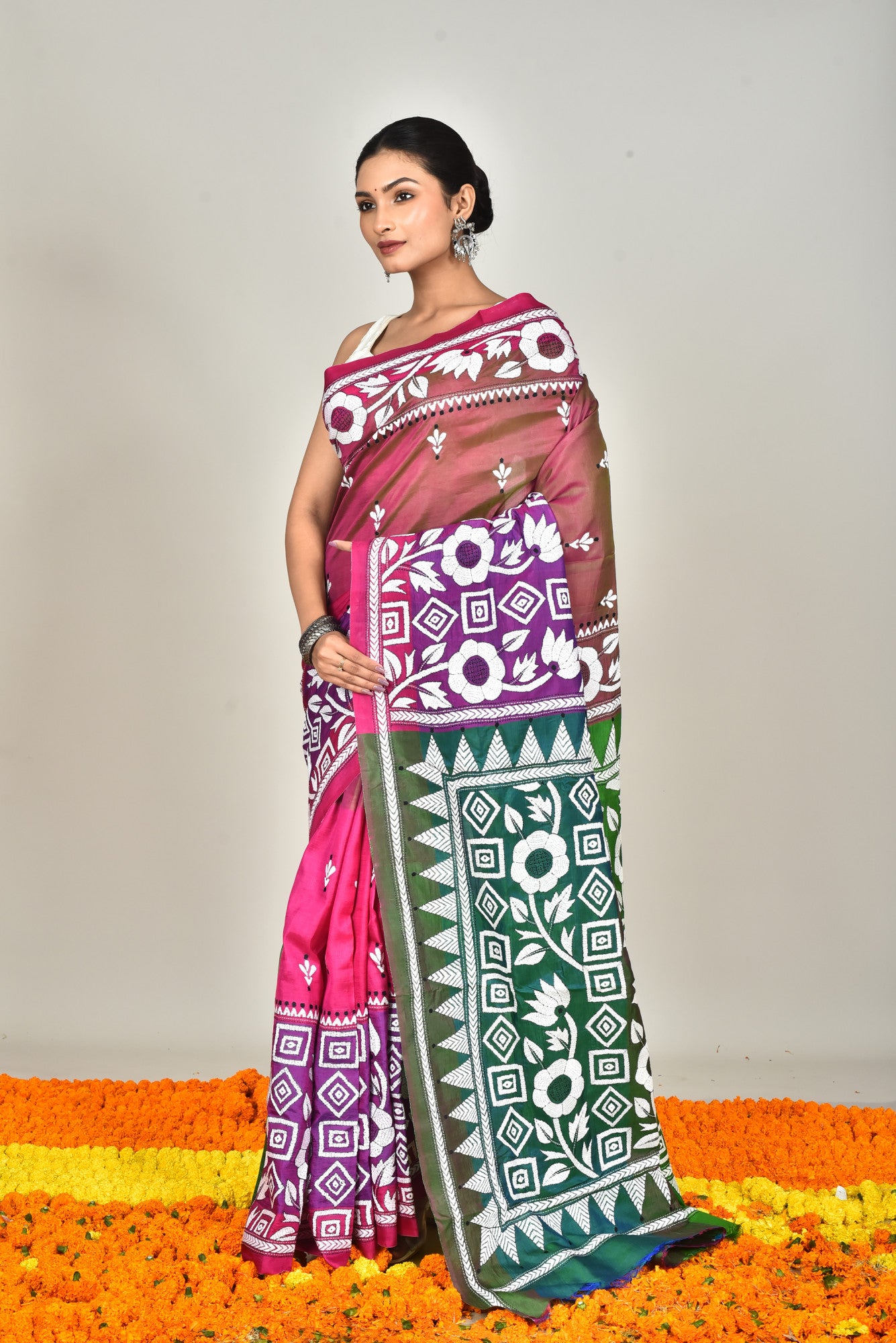 GACHI SILK DIY KANTHA SAREE Thumbnail