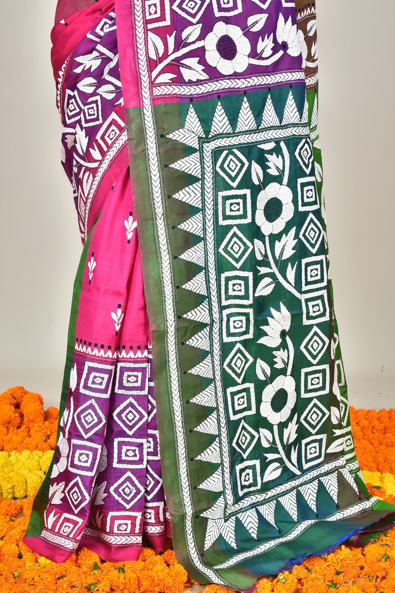 GACHI SILK DIY KANTHA SAREE Thumbnail