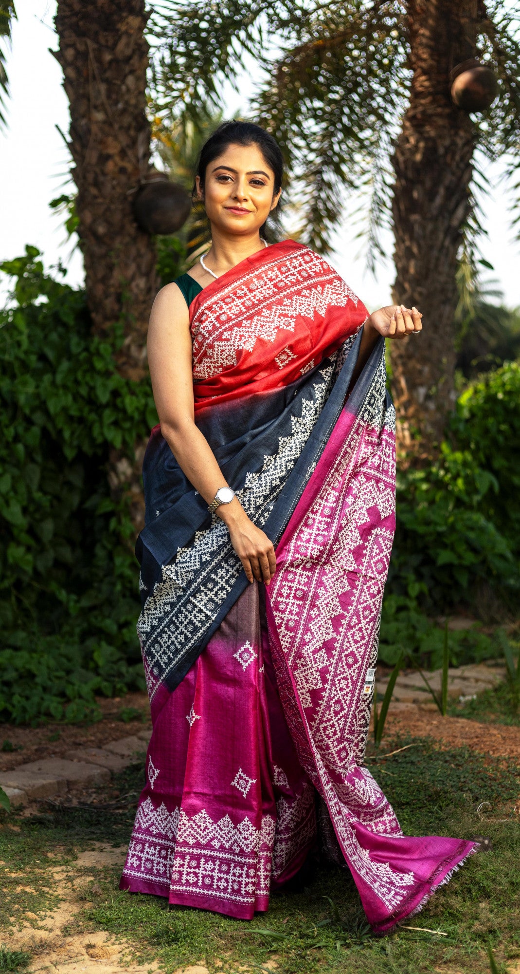 PURE SILK KANTHA SAREE Thumbnail