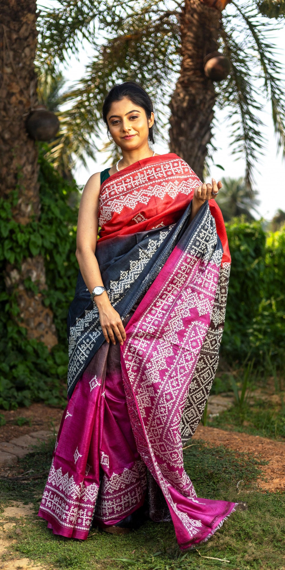 Gachi Silk Gujrati Stitch Kantha Saree Thumbnail