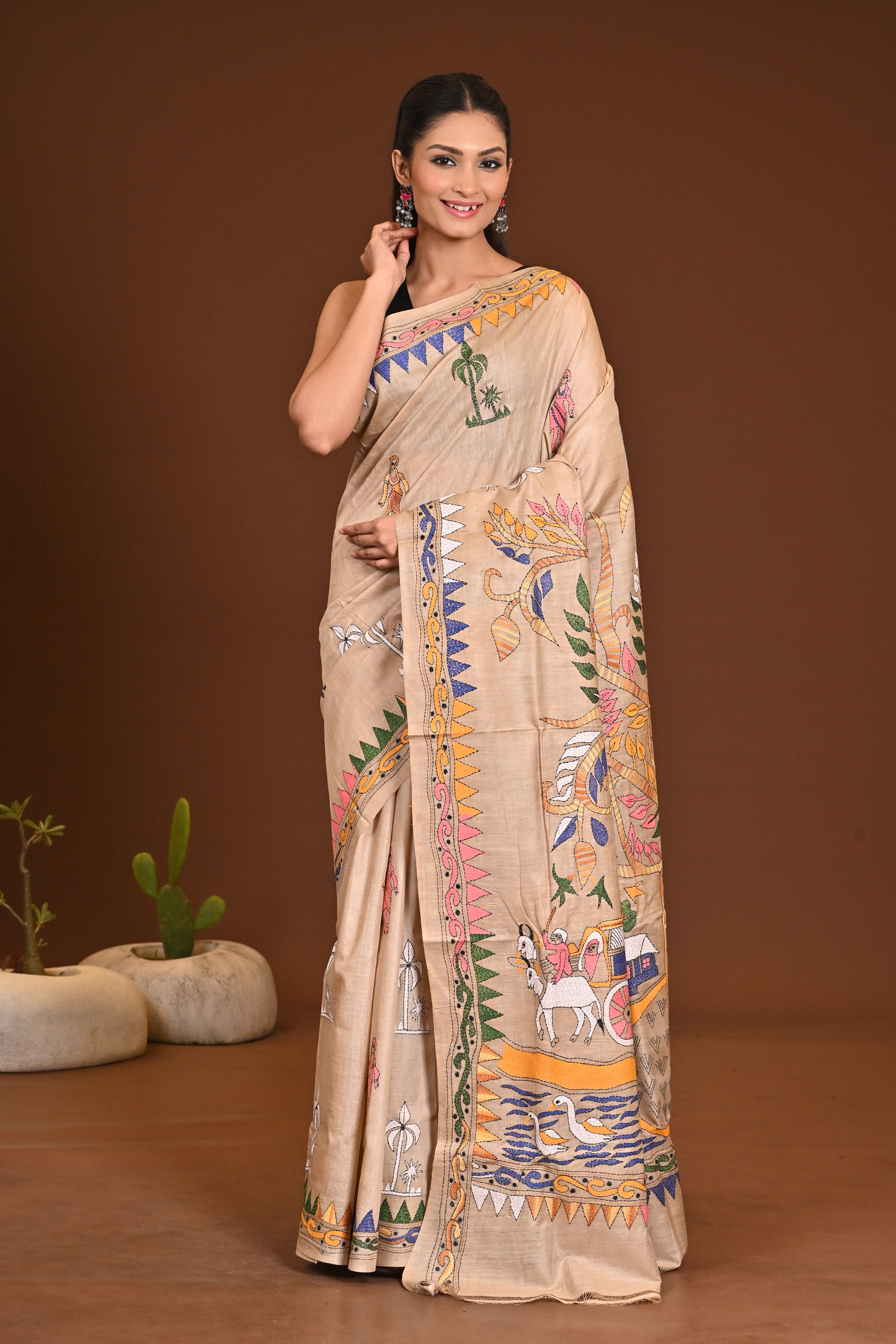 Gachi Silk Hand Embroidered Kantha Saree Beige Thumbnail