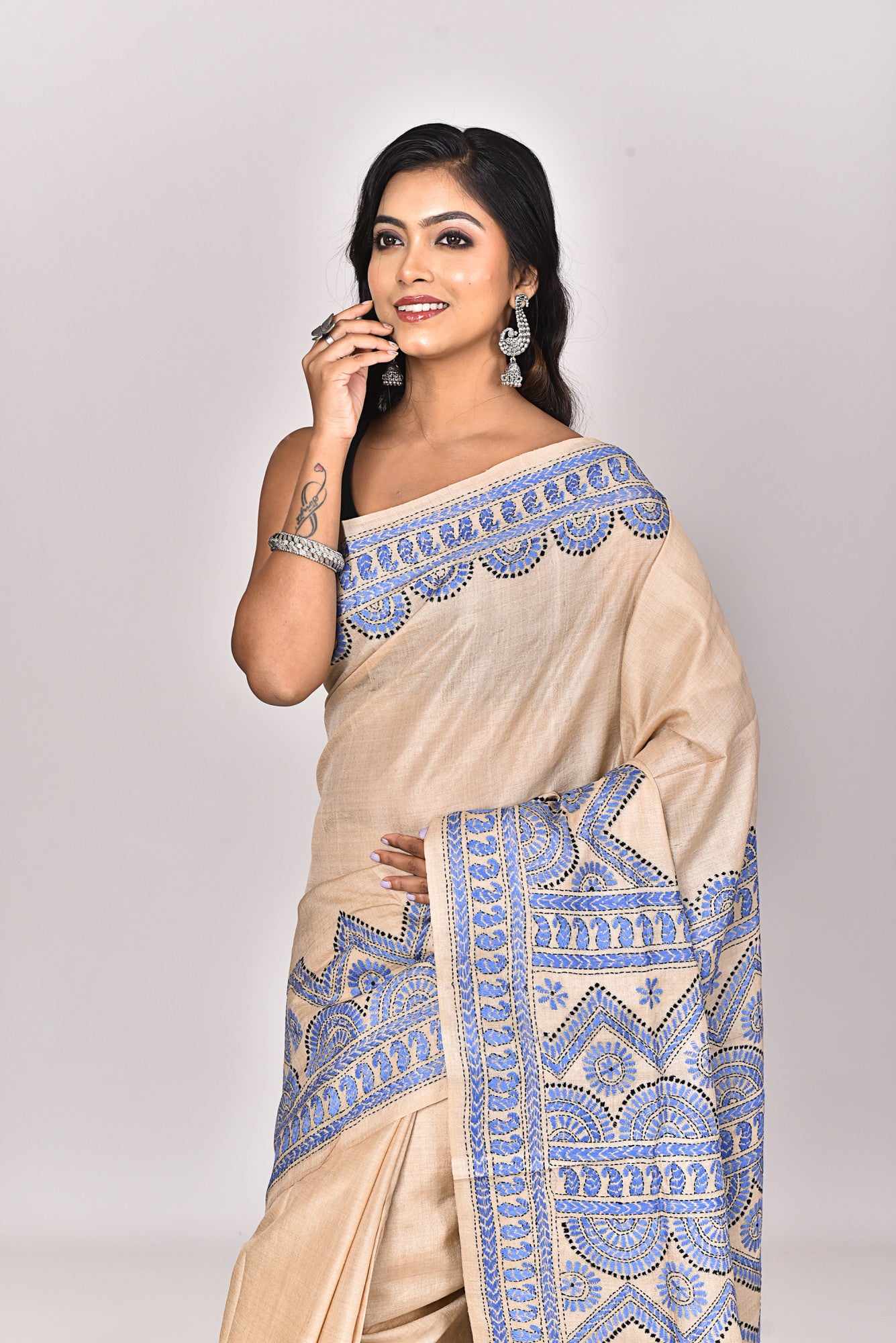 GACHI SILK KANTHA SAREE Thumbnail