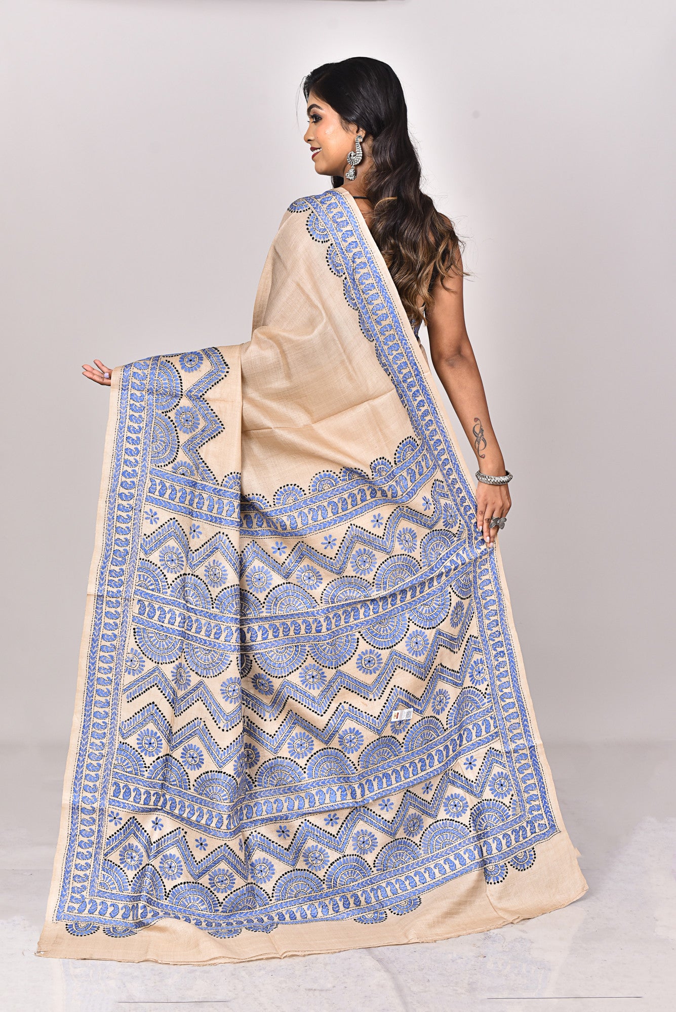 GACHI SILK KANTHA SAREE Thumbnail