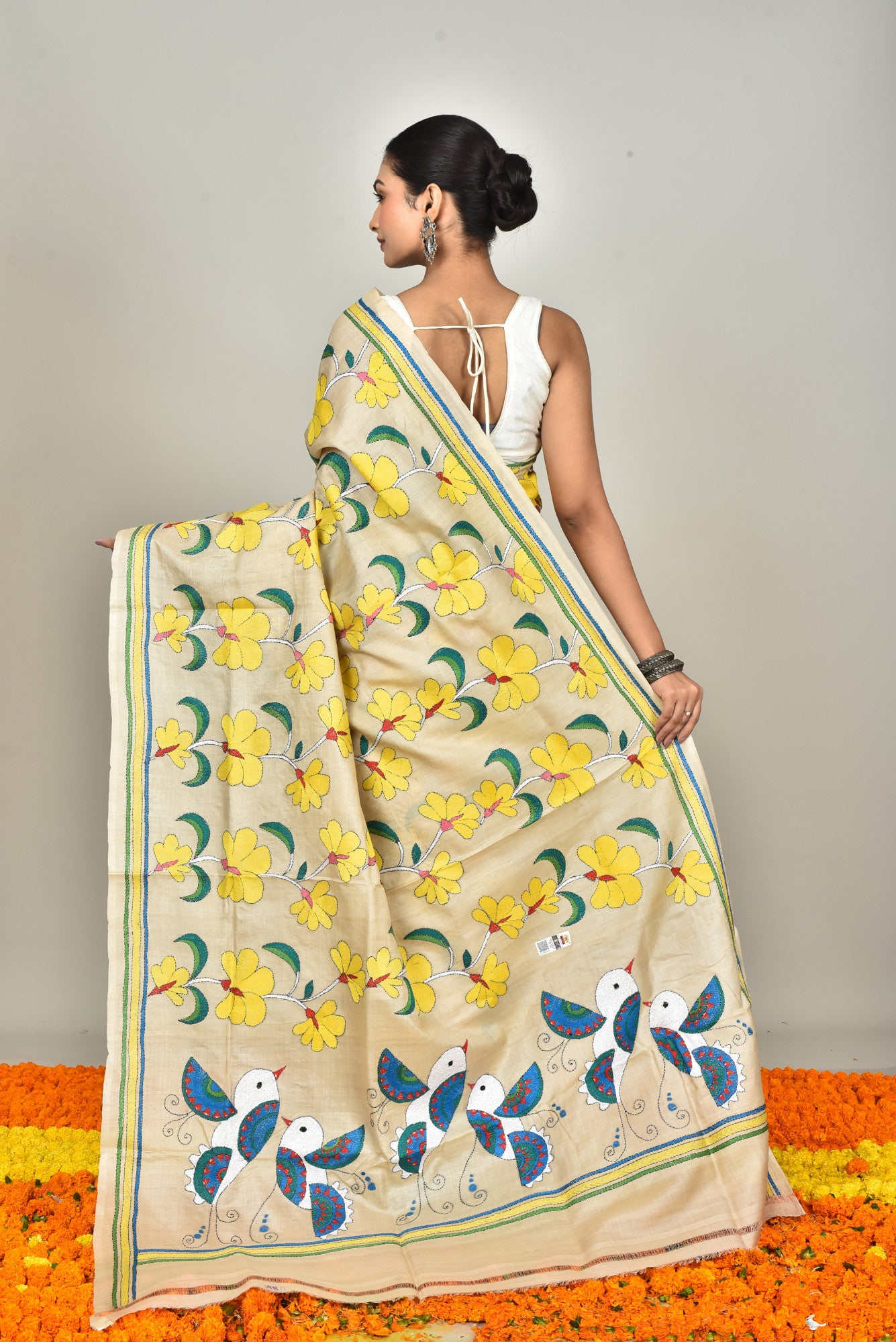 GACHI SILK KANTHA SAREE Thumbnail