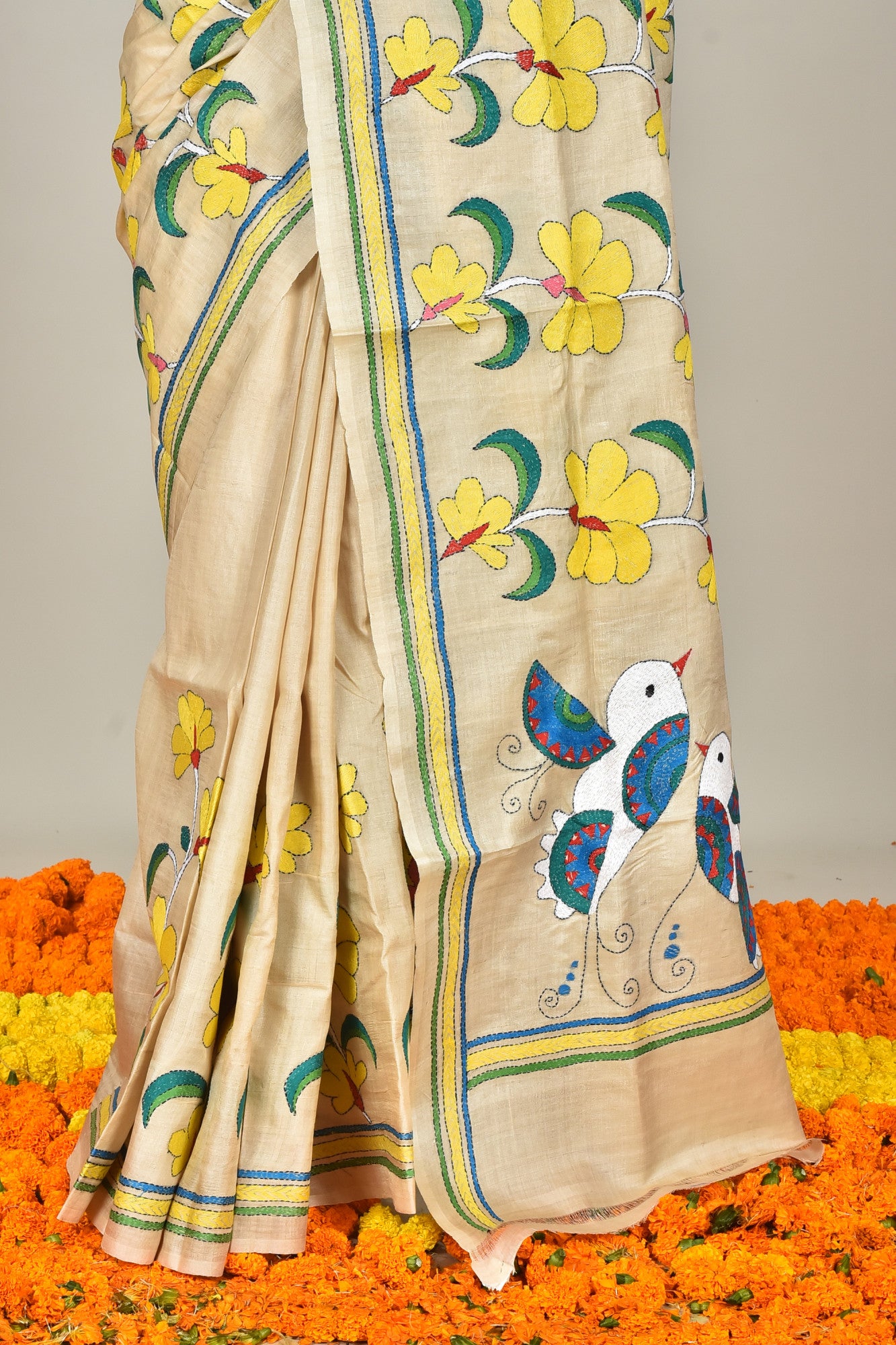 GACHI SILK KANTHA SAREE Thumbnail