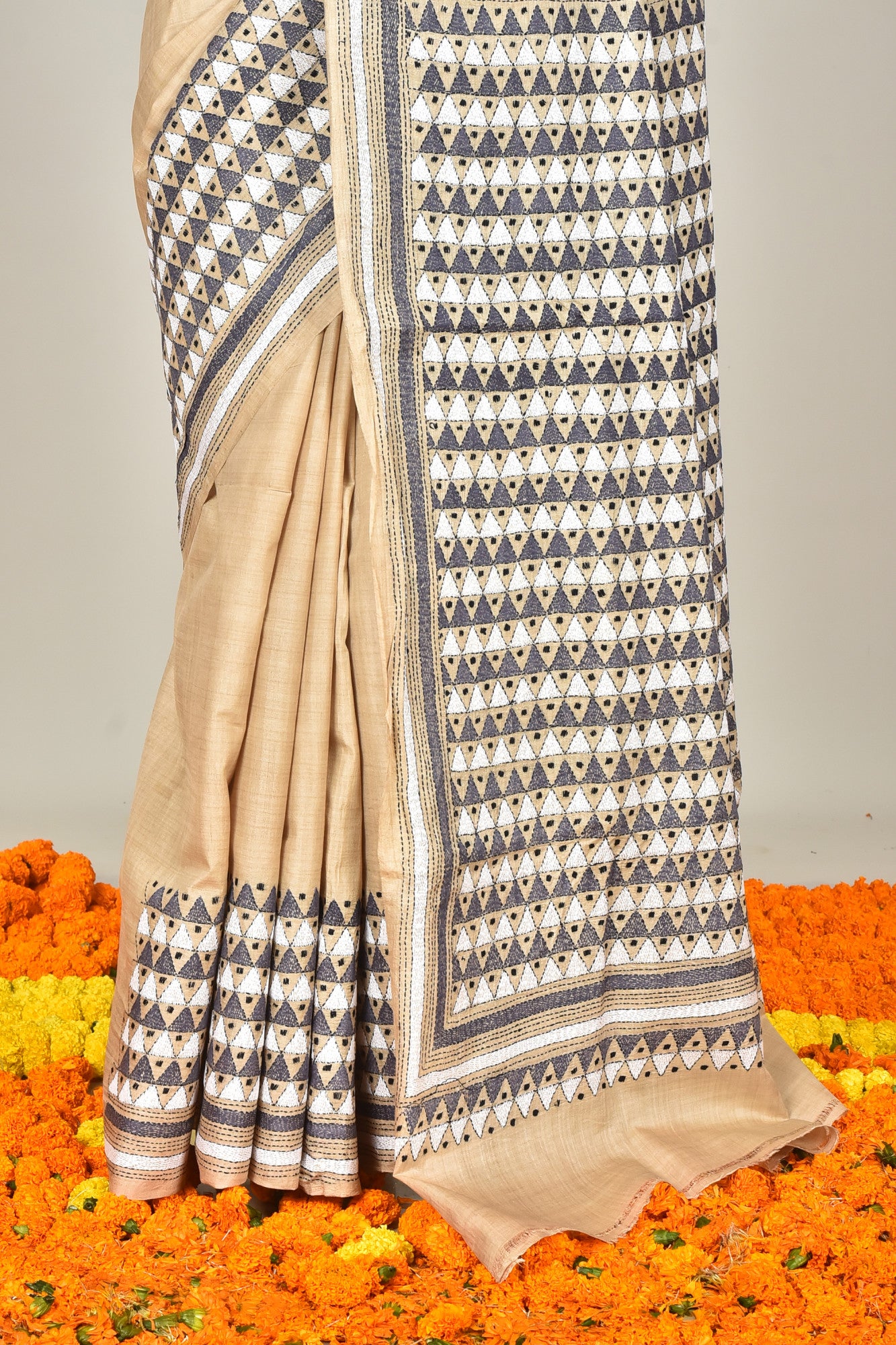 GACHI SILK KANTHA SAREE Thumbnail