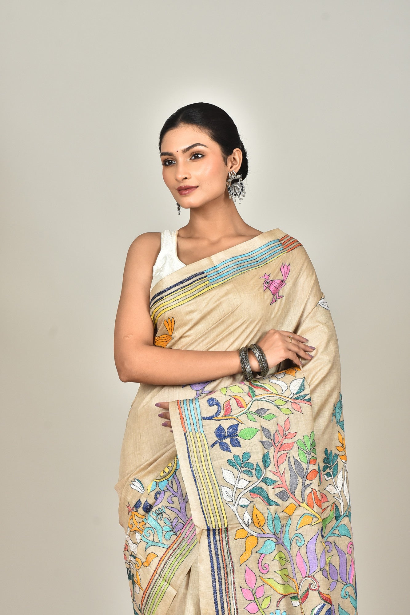GACHI TUSSAR SILK KANTHA SAREE Thumbnail
