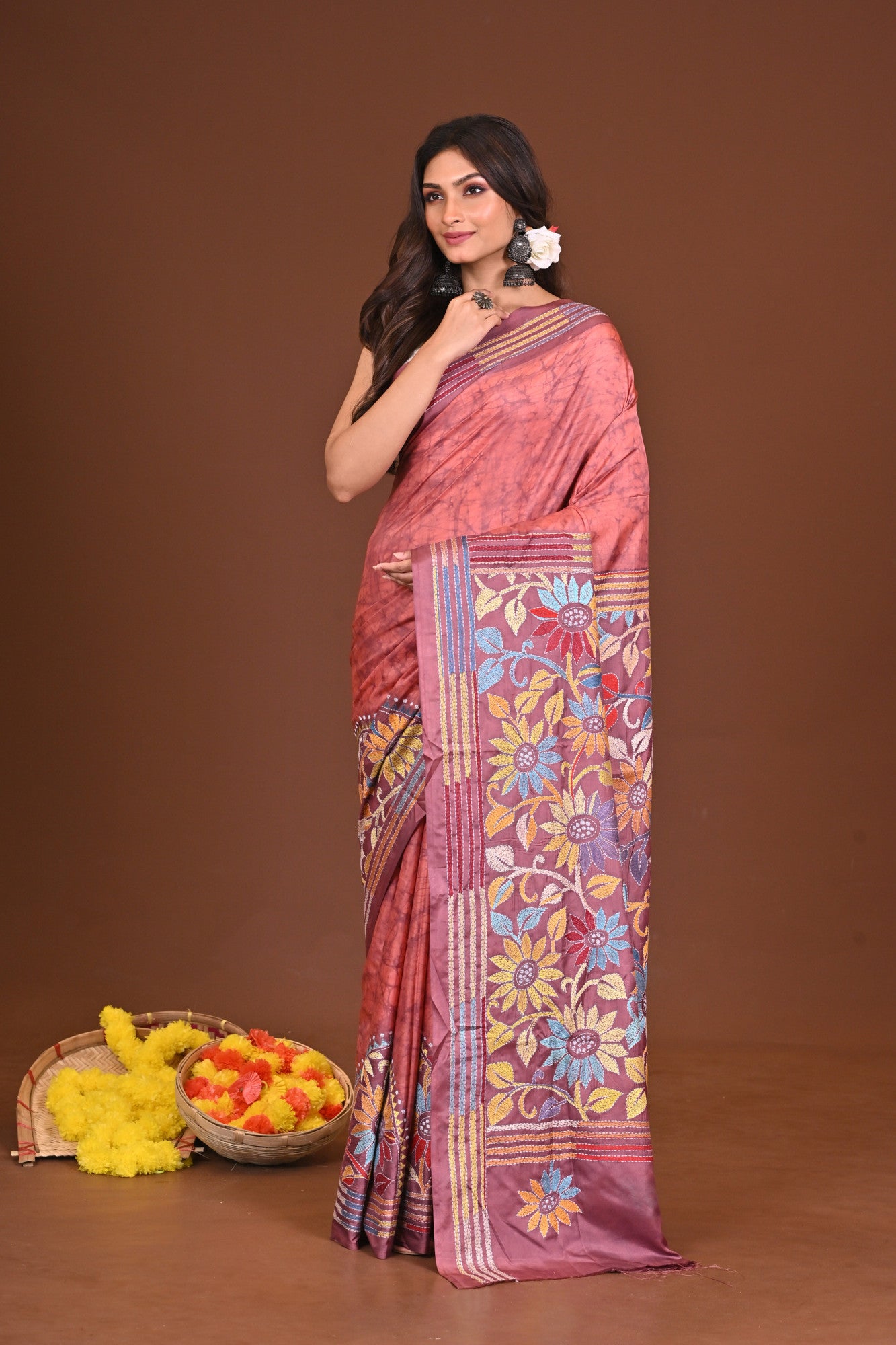 GOLAPIGOURI BLENDED SILK KANTHA SAREE Thumbnail