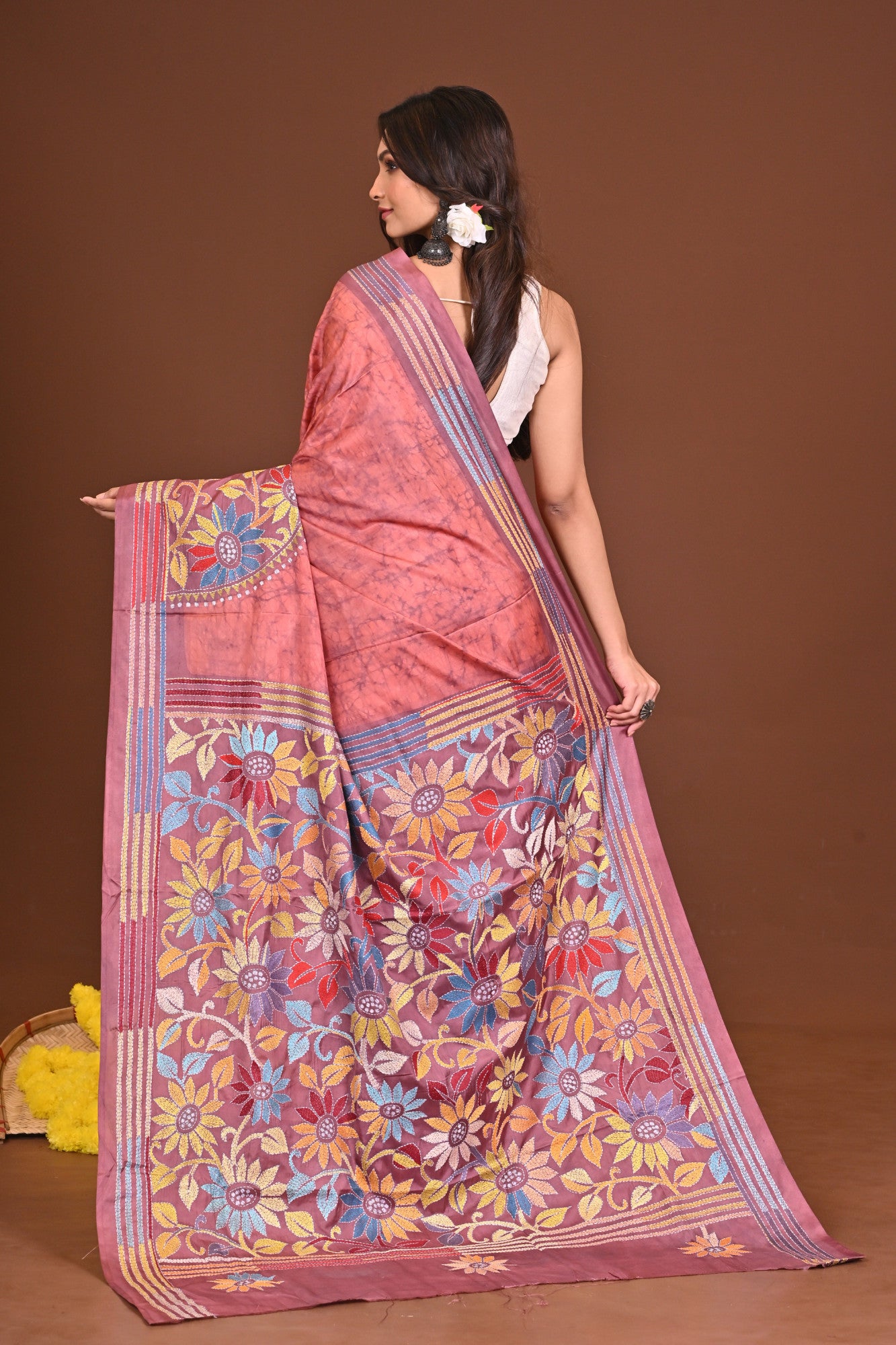 GOLAPIGOURI BLENDED SILK KANTHA SAREE Thumbnail