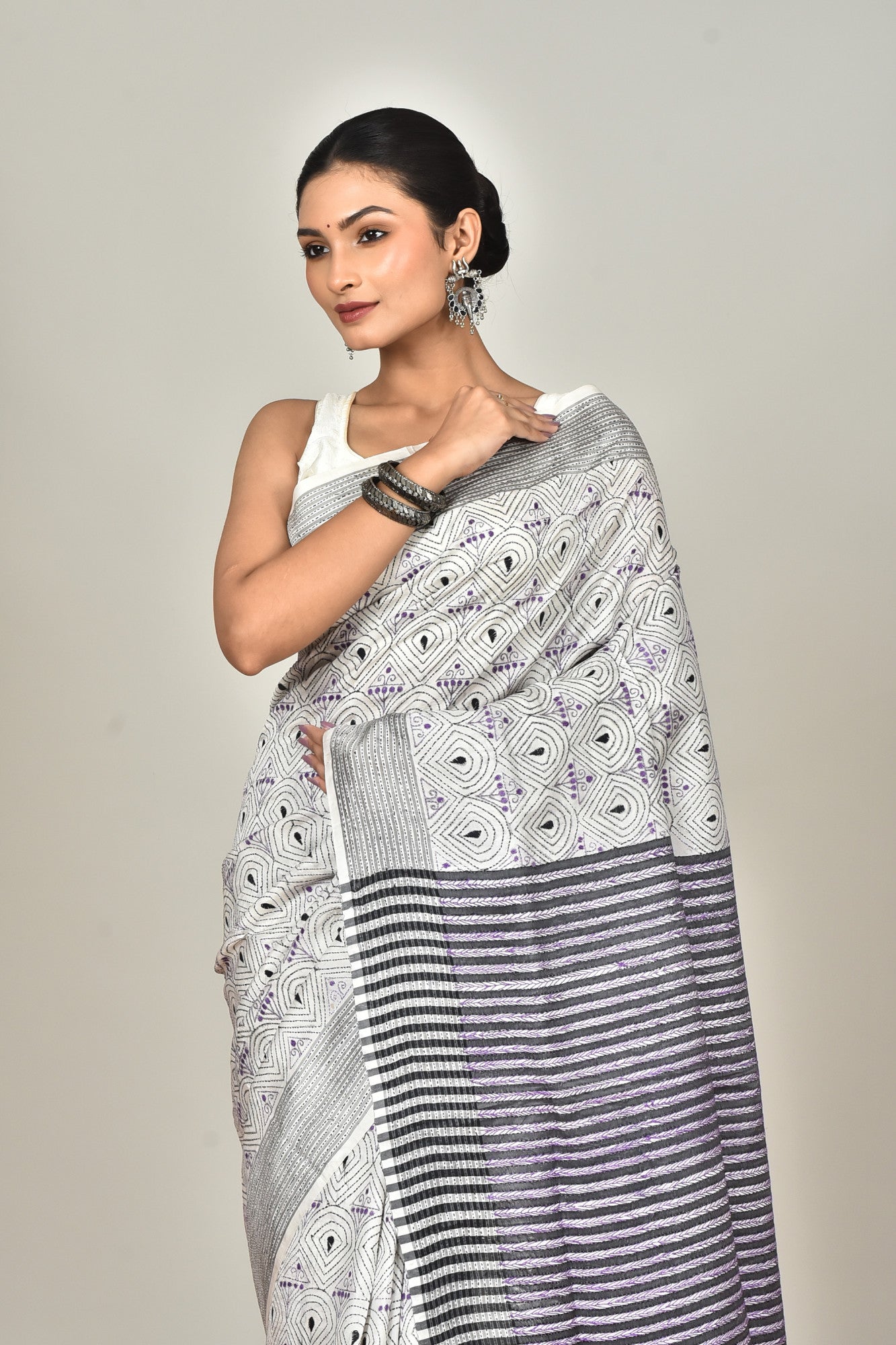 JALCHURI SILK KANTHA SAREE Thumbnail