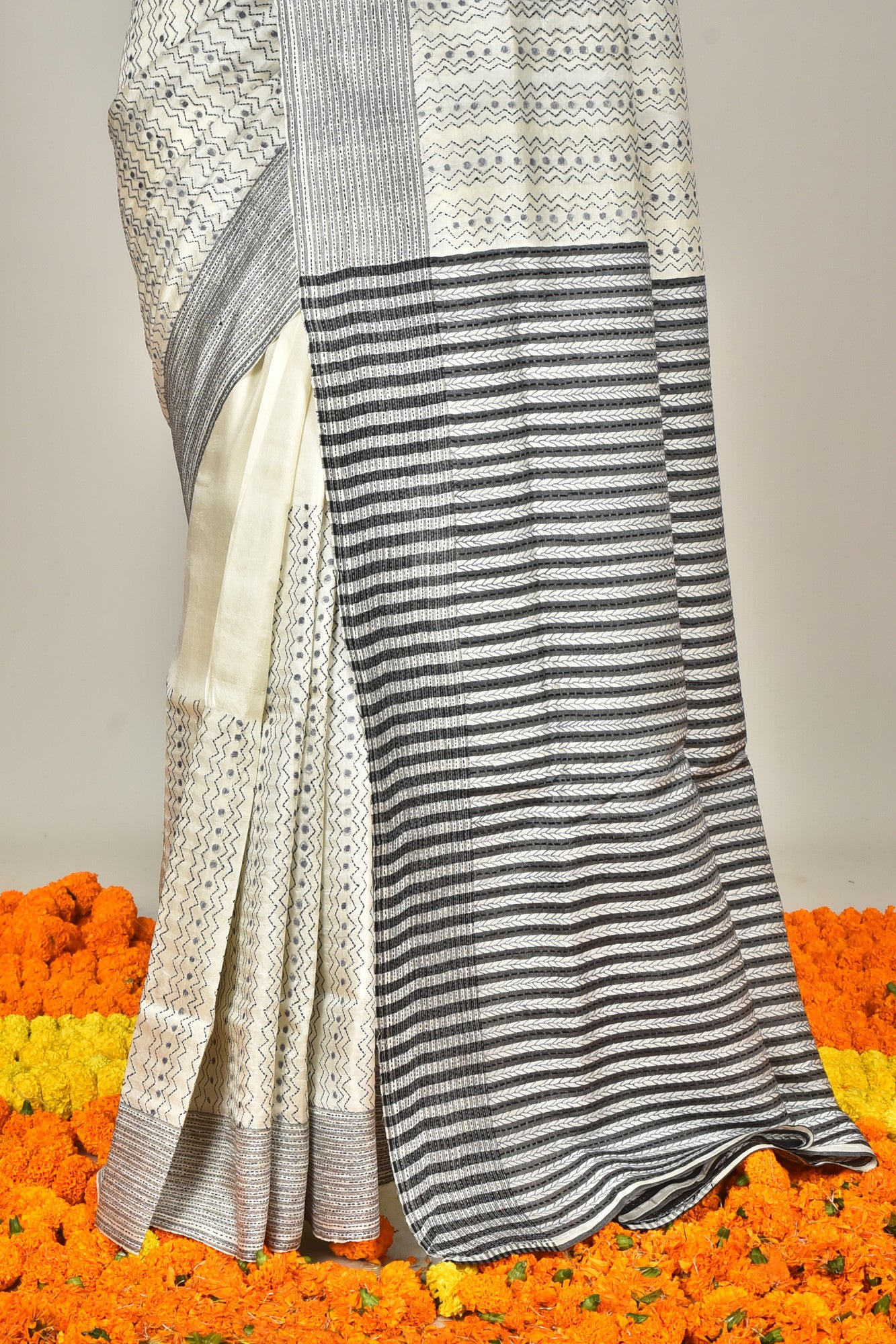 JALCHURI SILK KANTHA SAREE Thumbnail