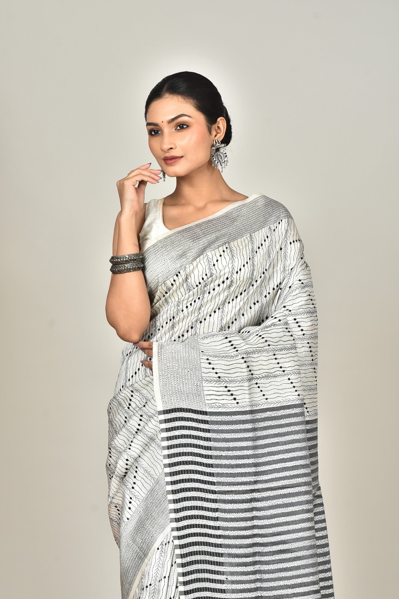 JALCHURI SILK KANTHA SAREE Thumbnail