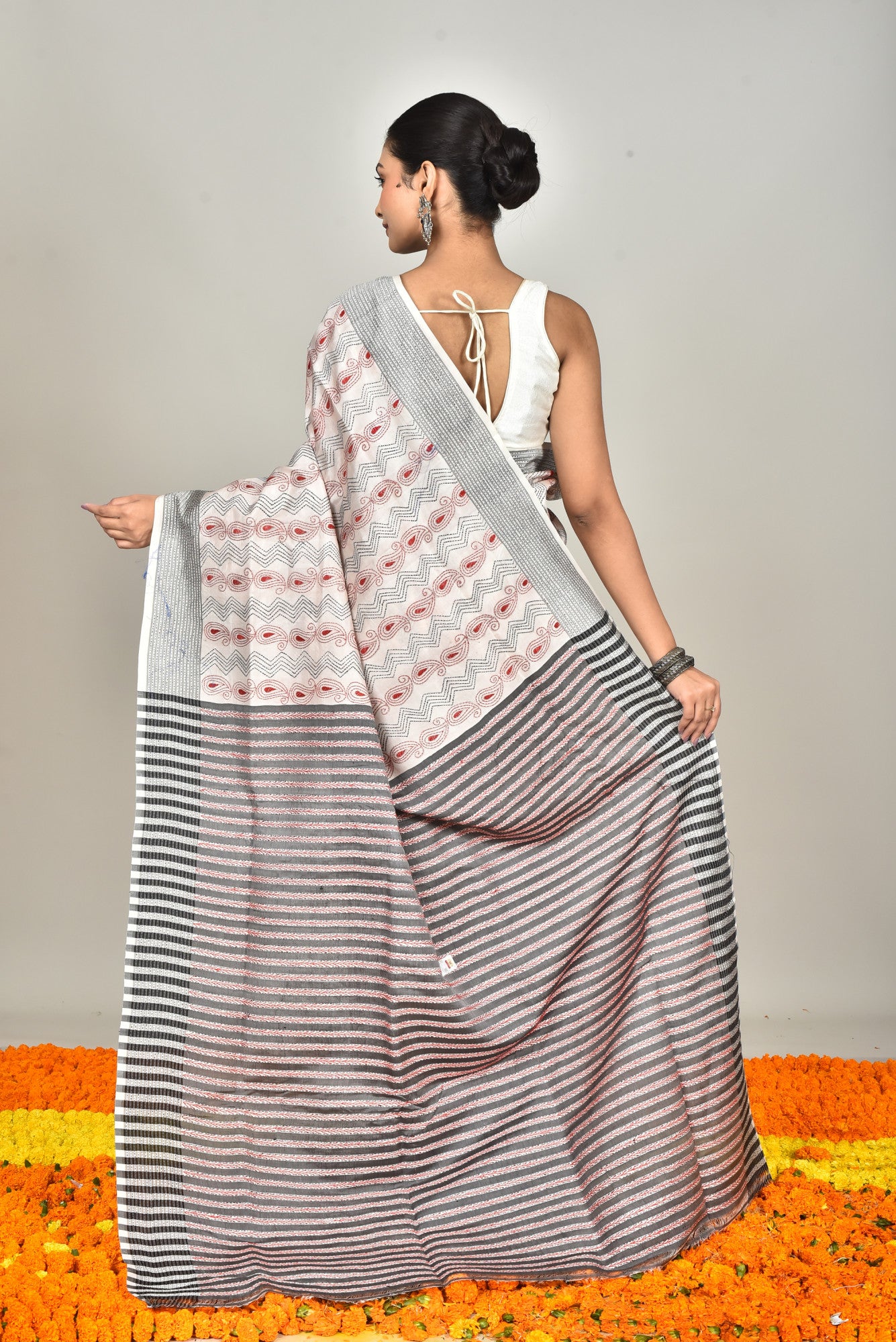 JALCHURI SILK KANTHA SAREE Thumbnail