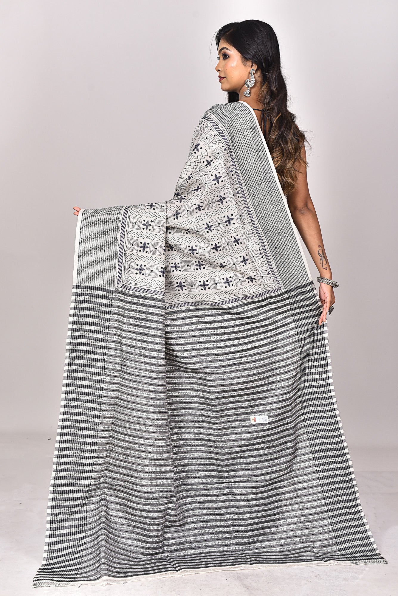 JALCHURI SILK KANTHA SAREE Thumbnail