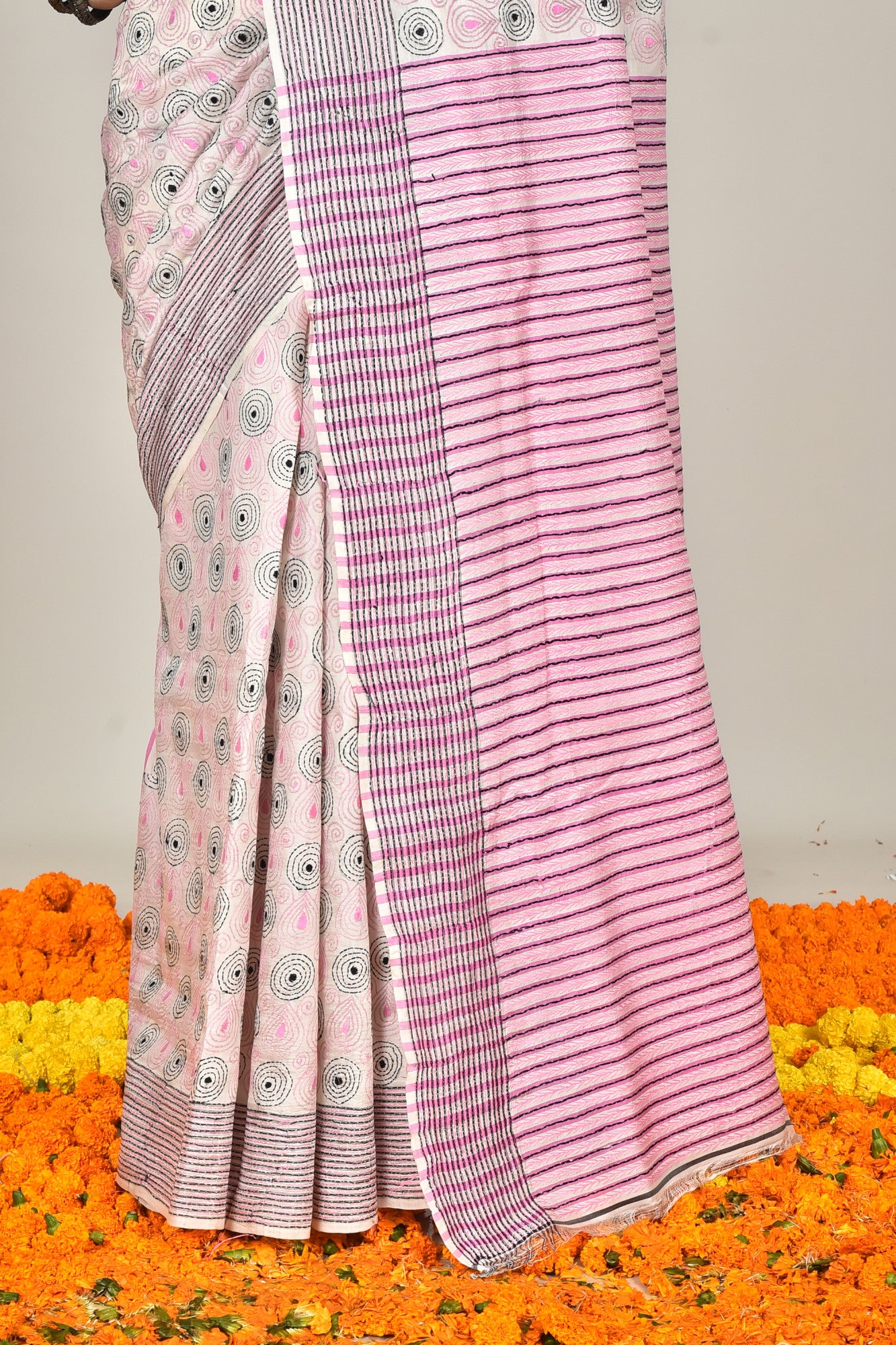 JALCHURI VORAT SILK KANTHA SAREE Thumbnail