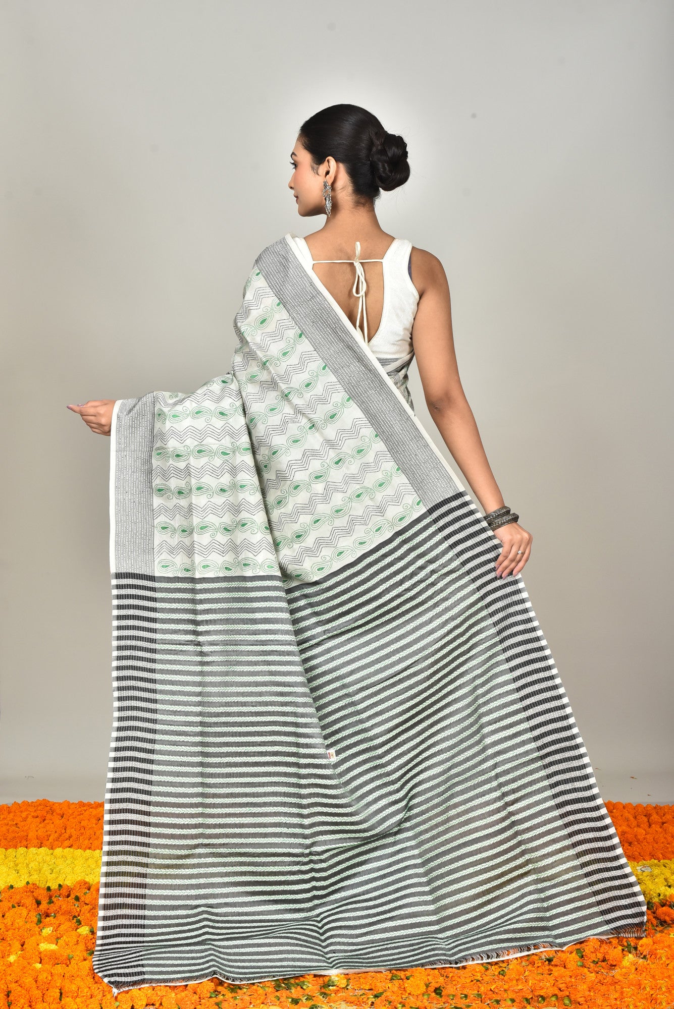 JALCHURI VORAT SILK KANTHA SAREE Thumbnail