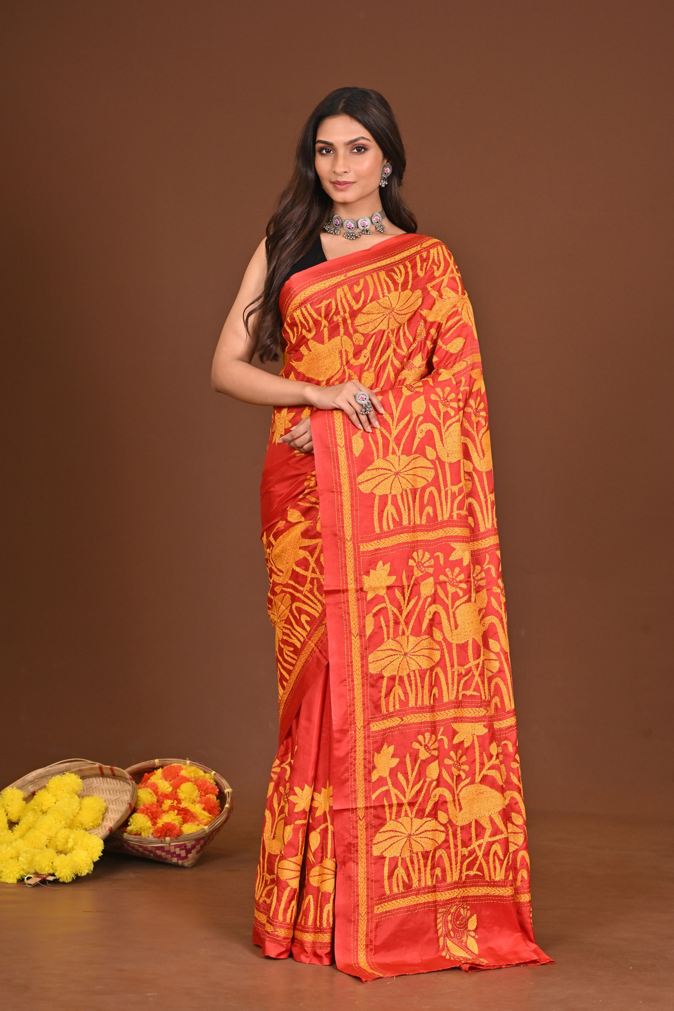 KATYAYANI Blended Silk Kantha Stitch Saree Red Thumbnail
