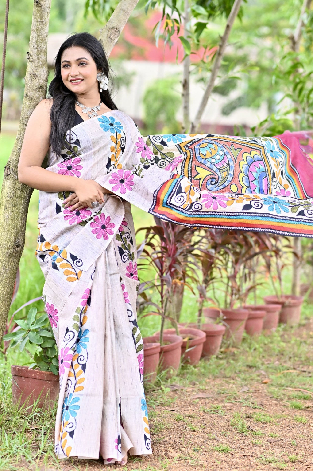 LALITAMBIKA GHICHA DIY HAND PRINT NAKSHI KANTHA SAREE Thumbnail