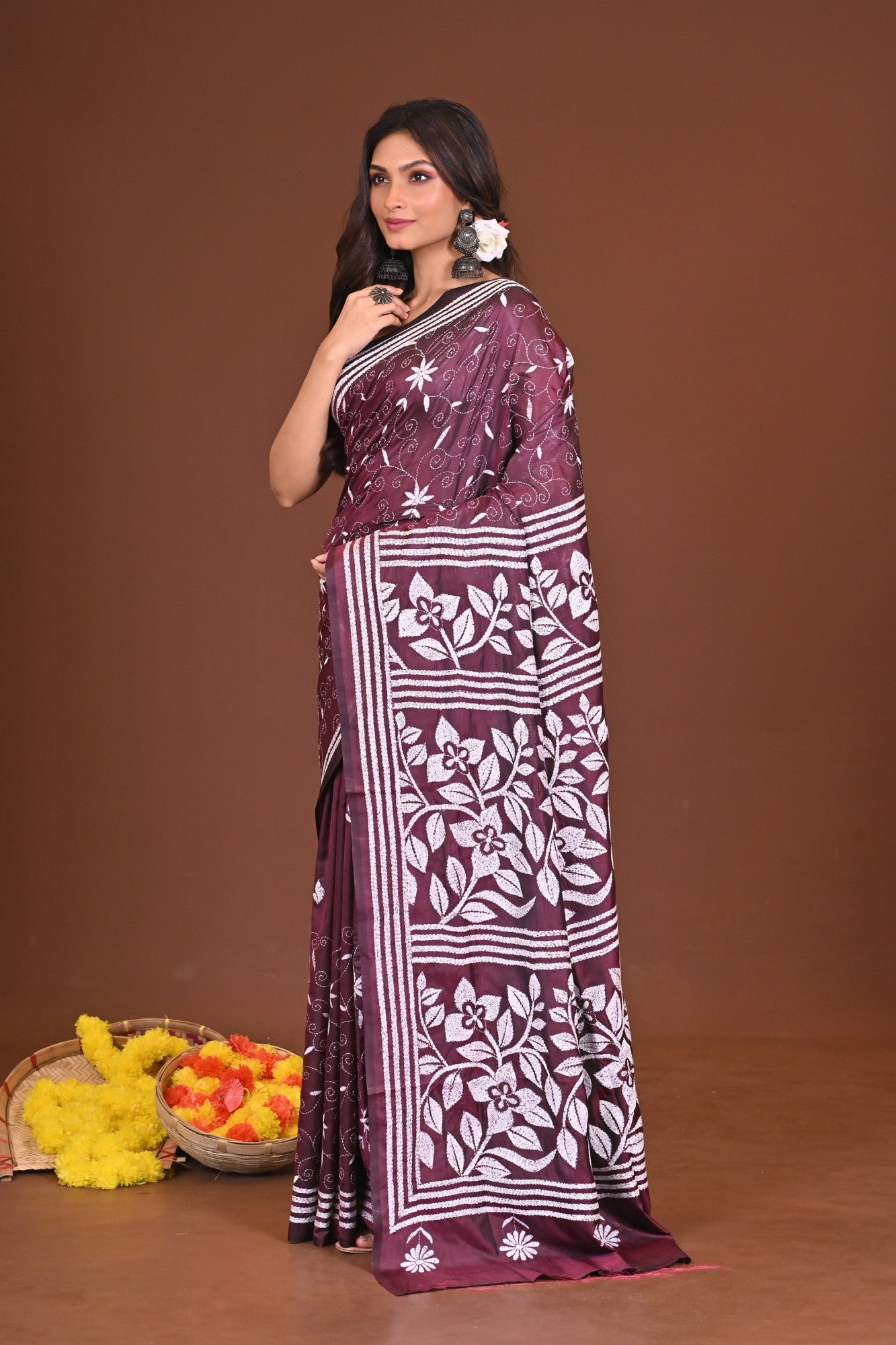 MANDAKRANTA BLENDED SILK KANTHA SAREE Thumbnail