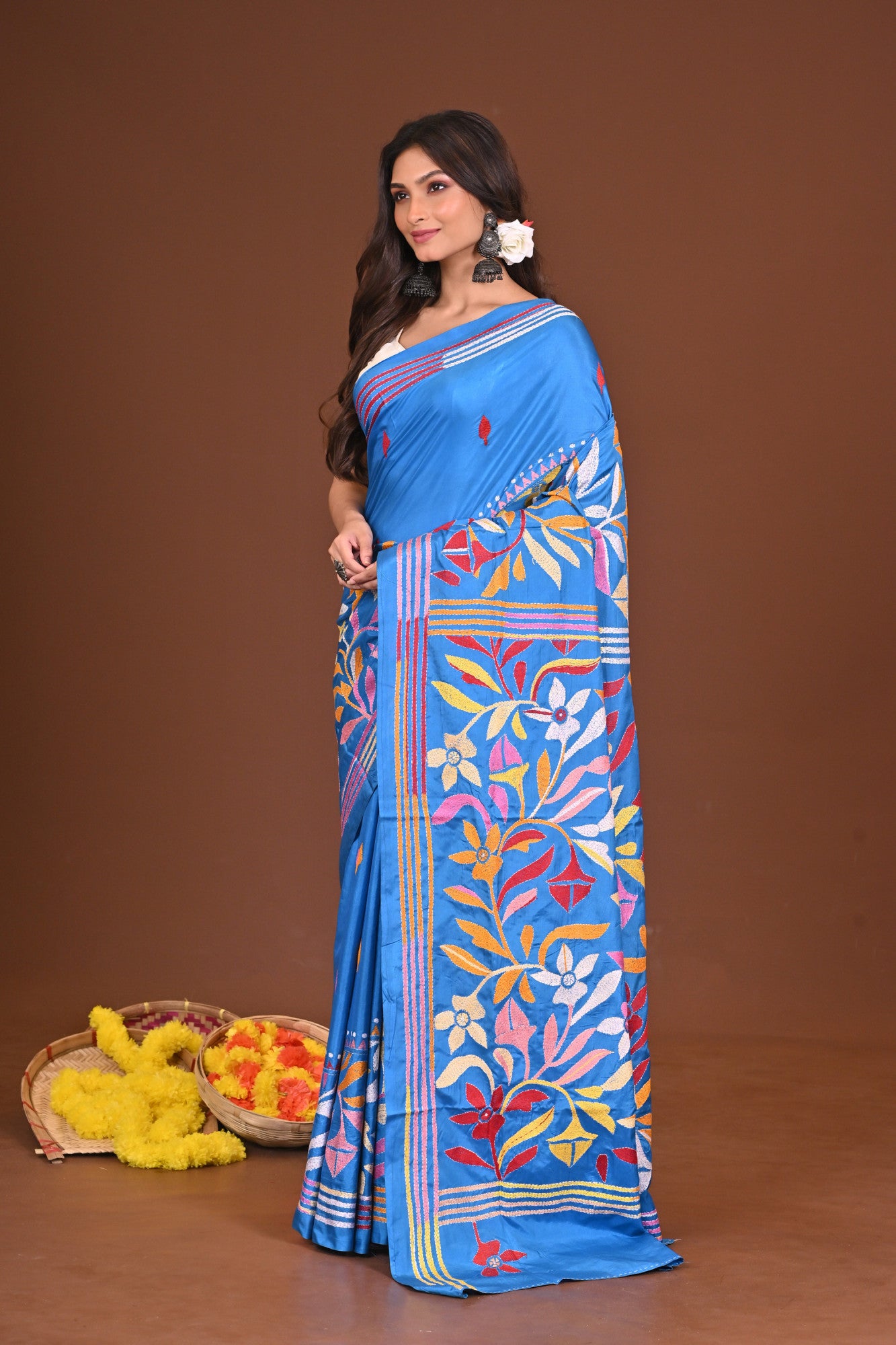 NILAMBARI BLENDED SILK KANTHA SAREE Thumbnail