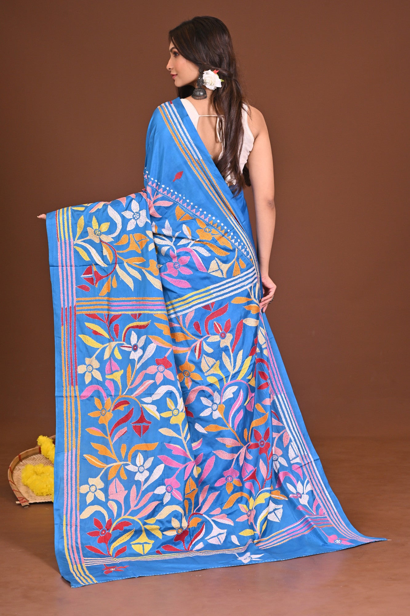 NILAMBARI BLENDED SILK KANTHA SAREE Thumbnail