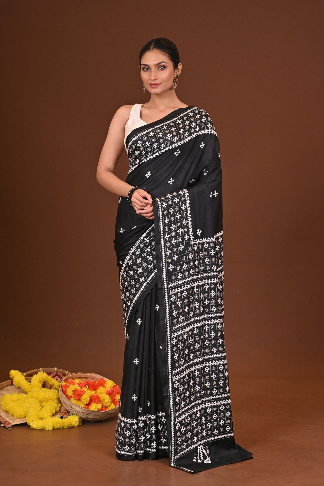 NISHITHINI BLENDED SILK KANTHA SAREE Thumbnail