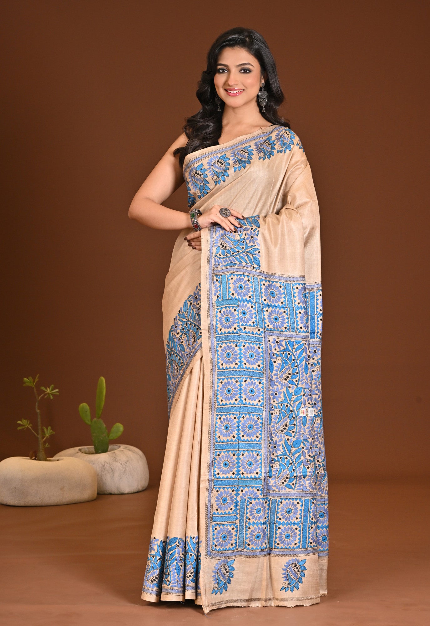 PURE SILK KANTHA SAREE Thumbnail