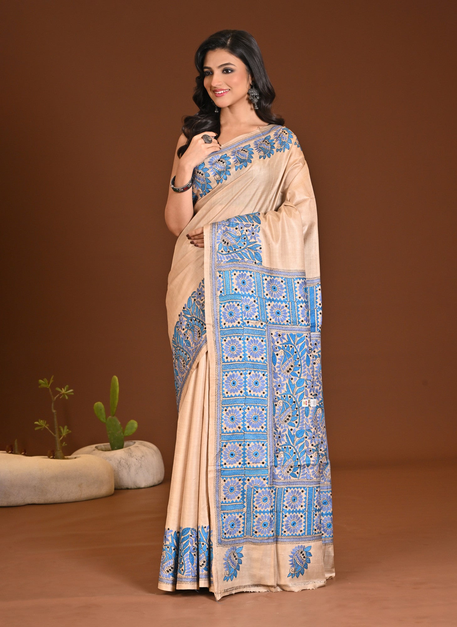 PURE SILK KANTHA SAREE Thumbnail