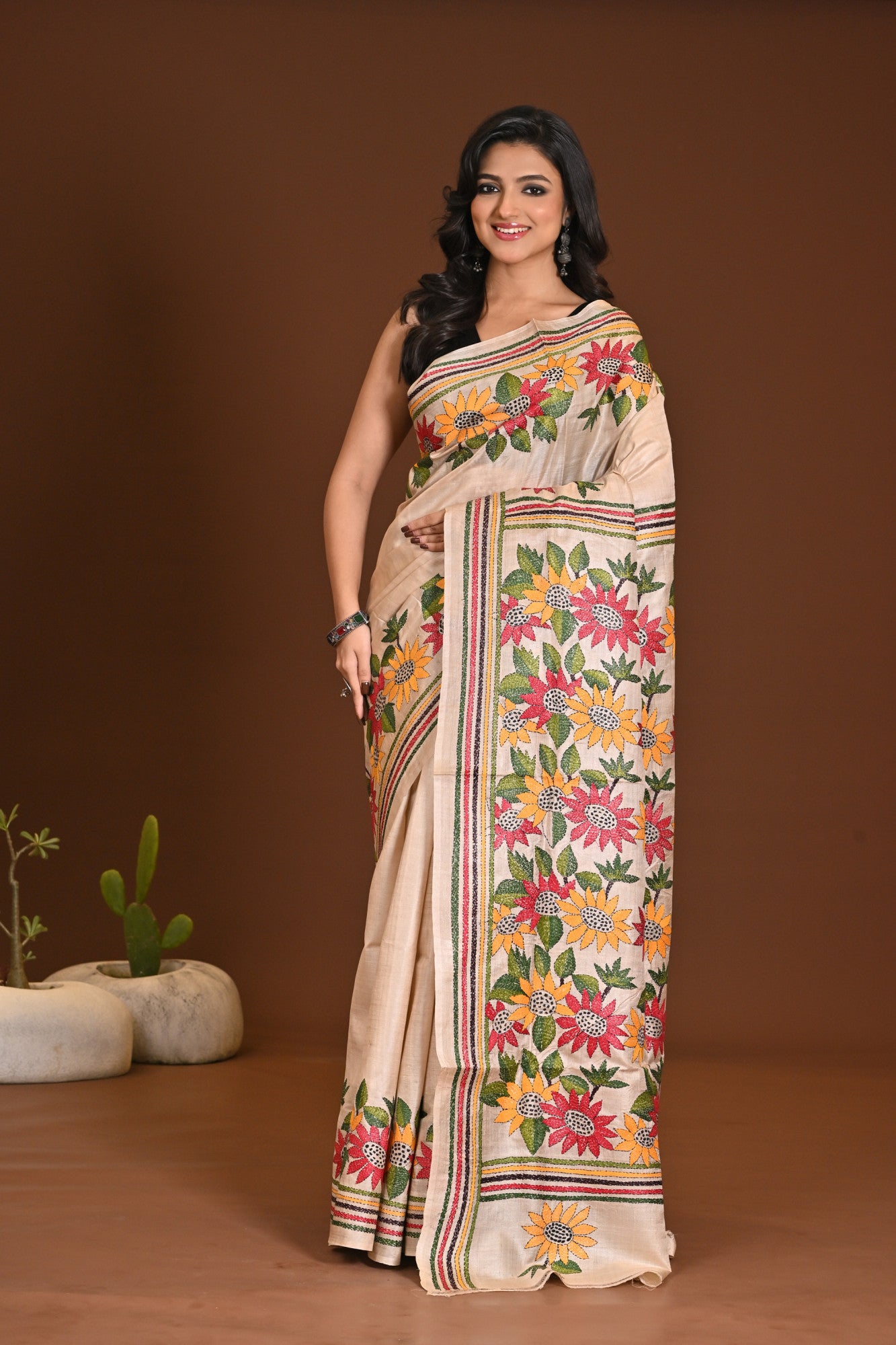 PURE SILK KANTHA SAREE Thumbnail