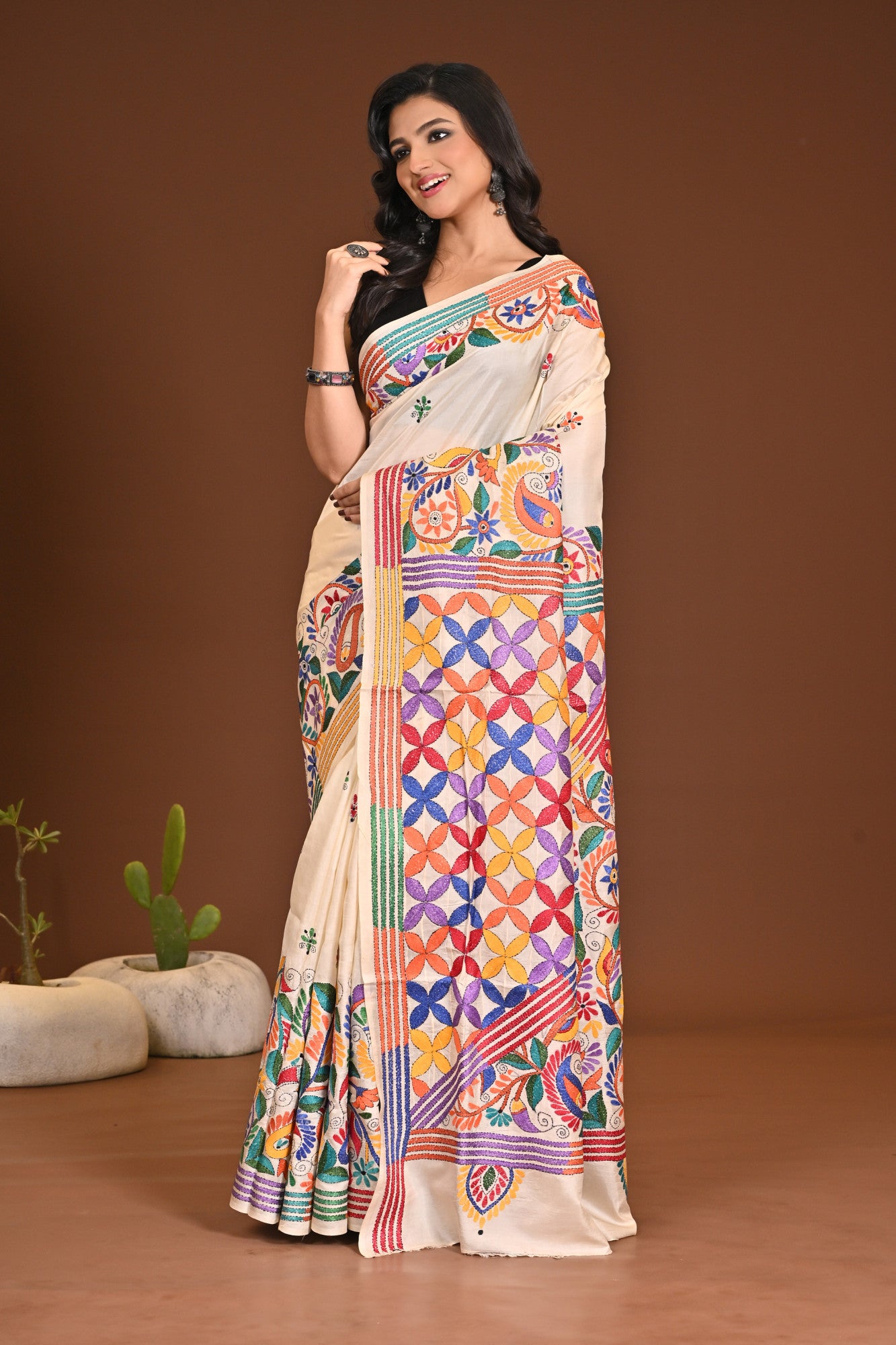 PURE SILK KANTHA SAREE Thumbnail