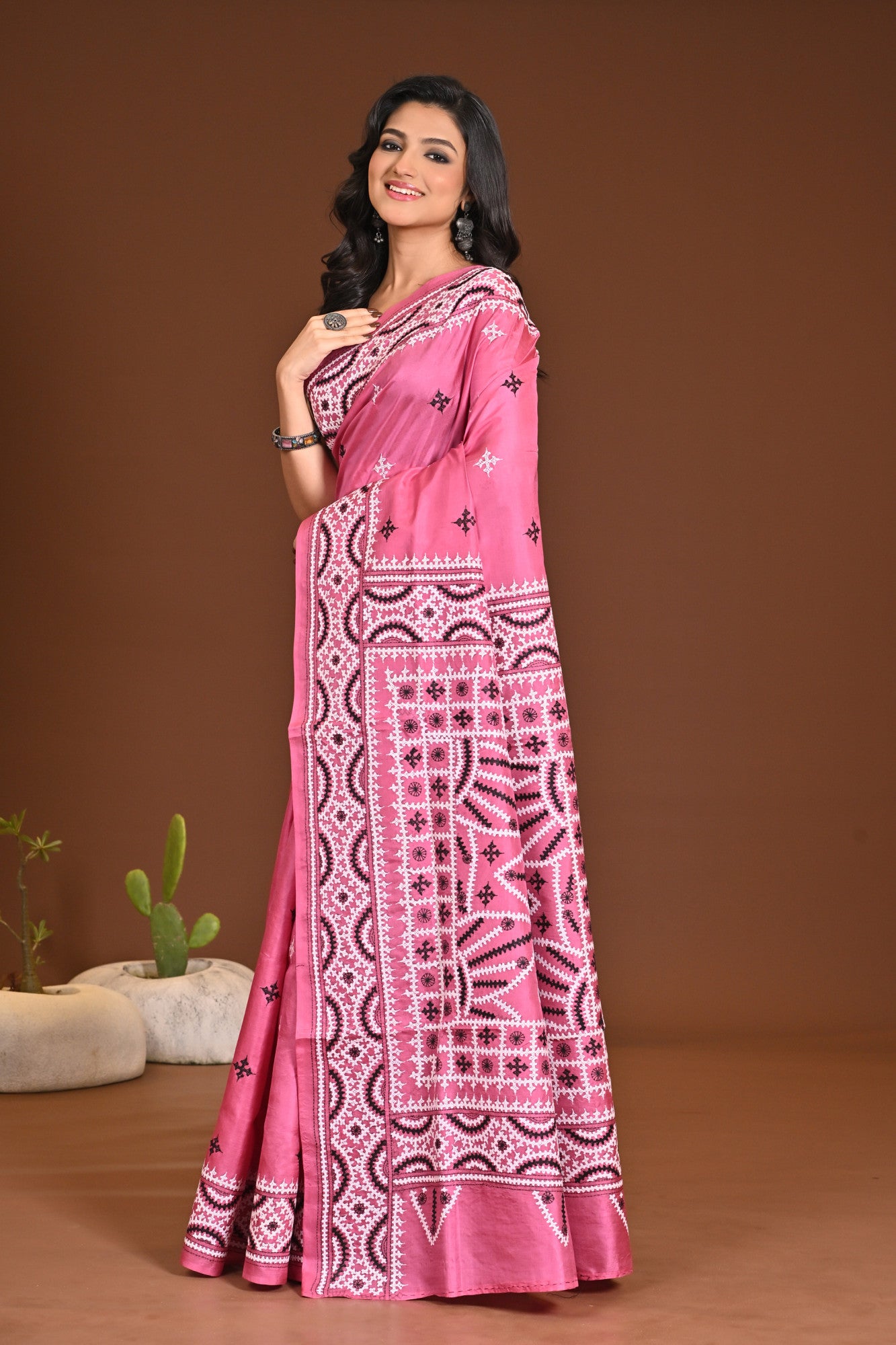 PURE SILK KANTHA SAREE Thumbnail