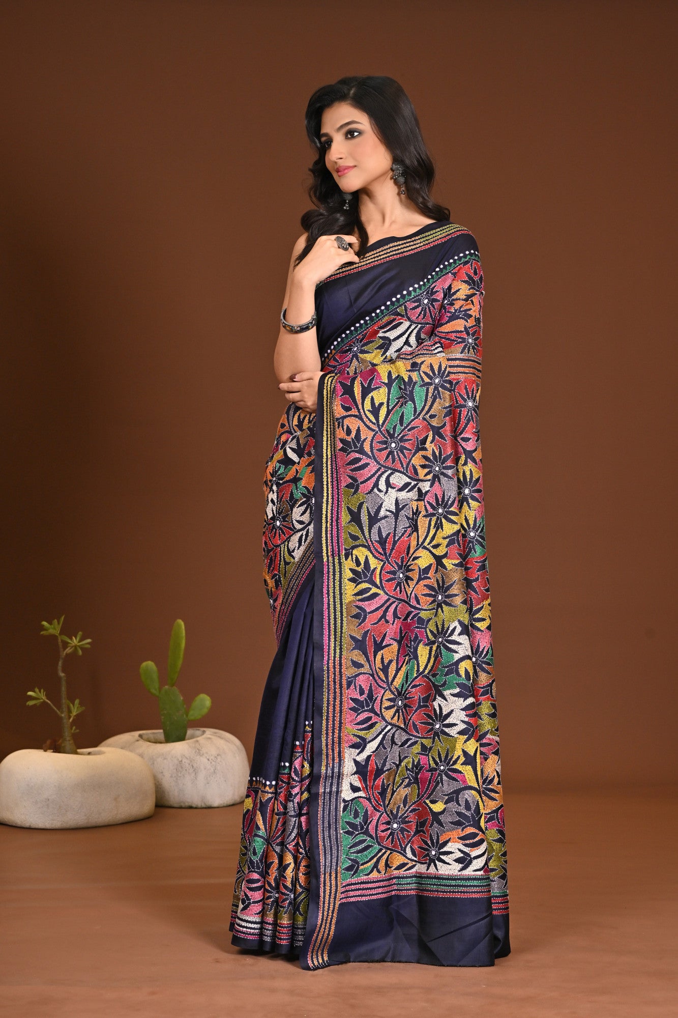 PURE SILK KANTHA SAREE Thumbnail