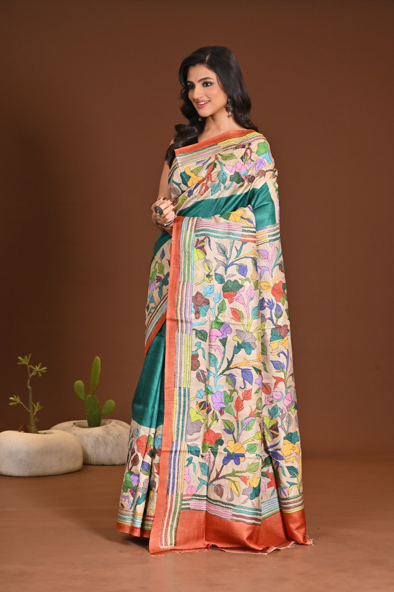 PURE SILK KANTHA SAREE Thumbnail