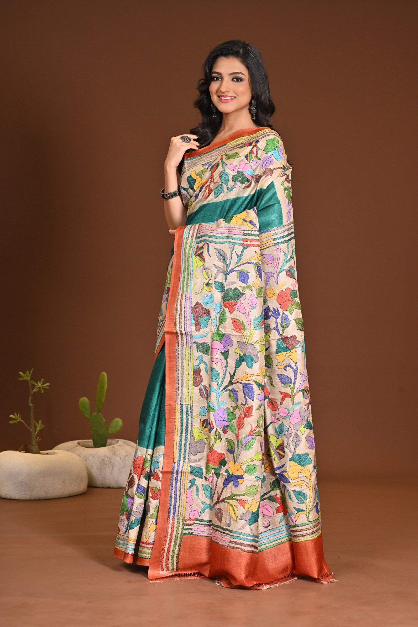 PURE SILK KANTHA SAREE Thumbnail