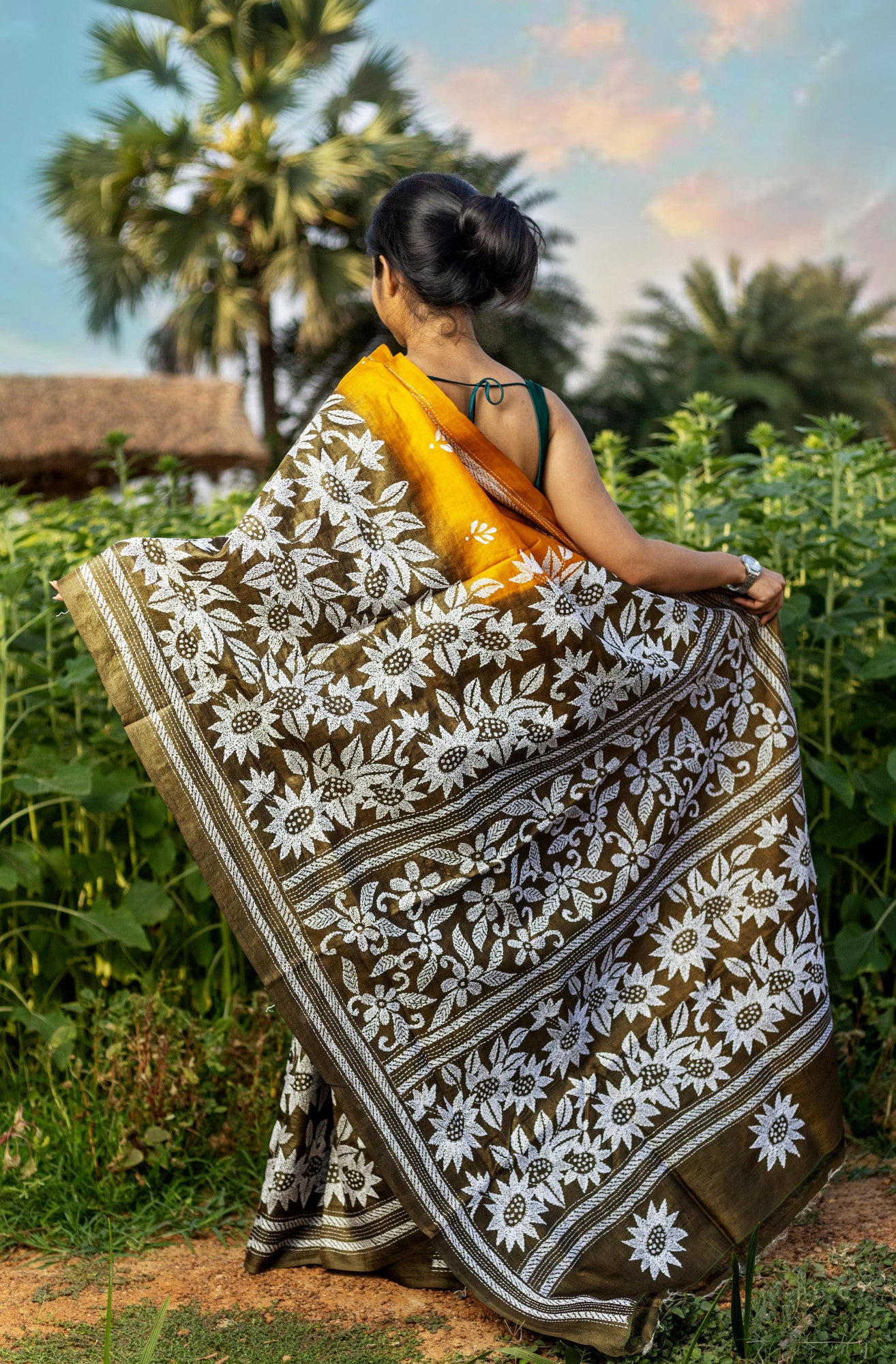 PURE SILK KANTHA SAREE Thumbnail