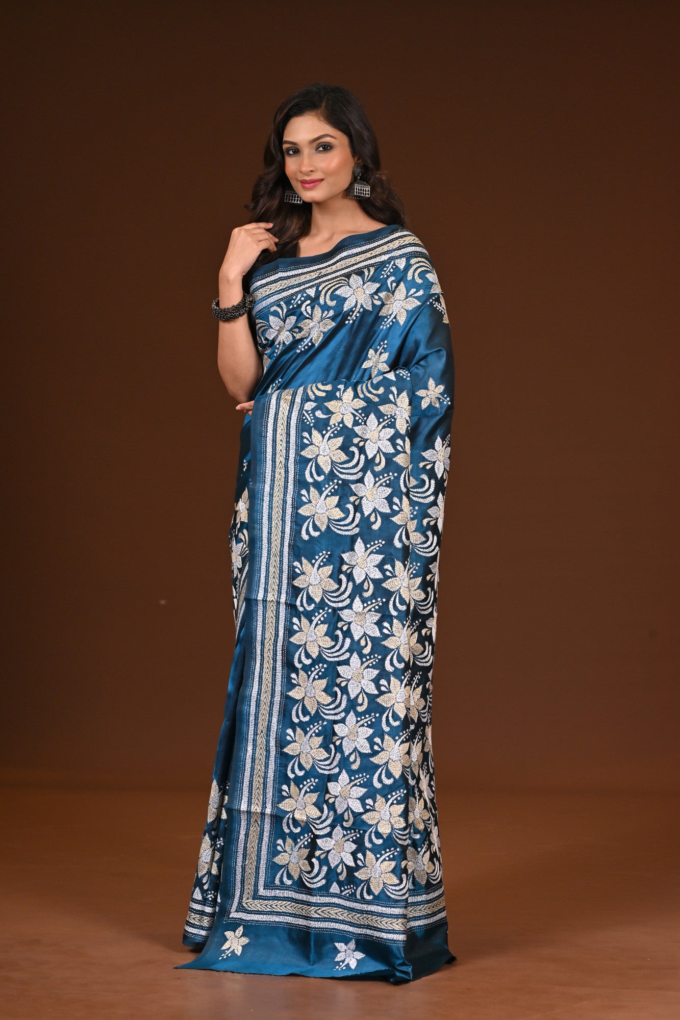 PURE SILK KANTHA SAREE Thumbnail