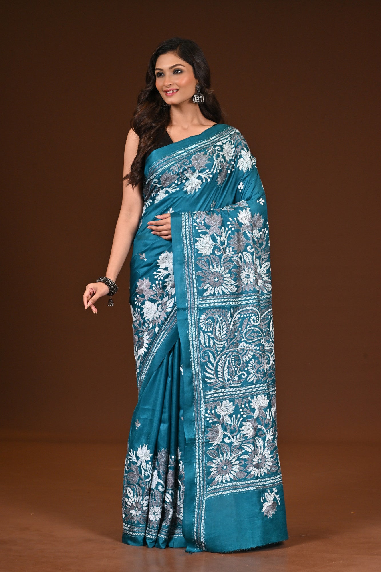 PURE SILK KANTHA SAREE Thumbnail